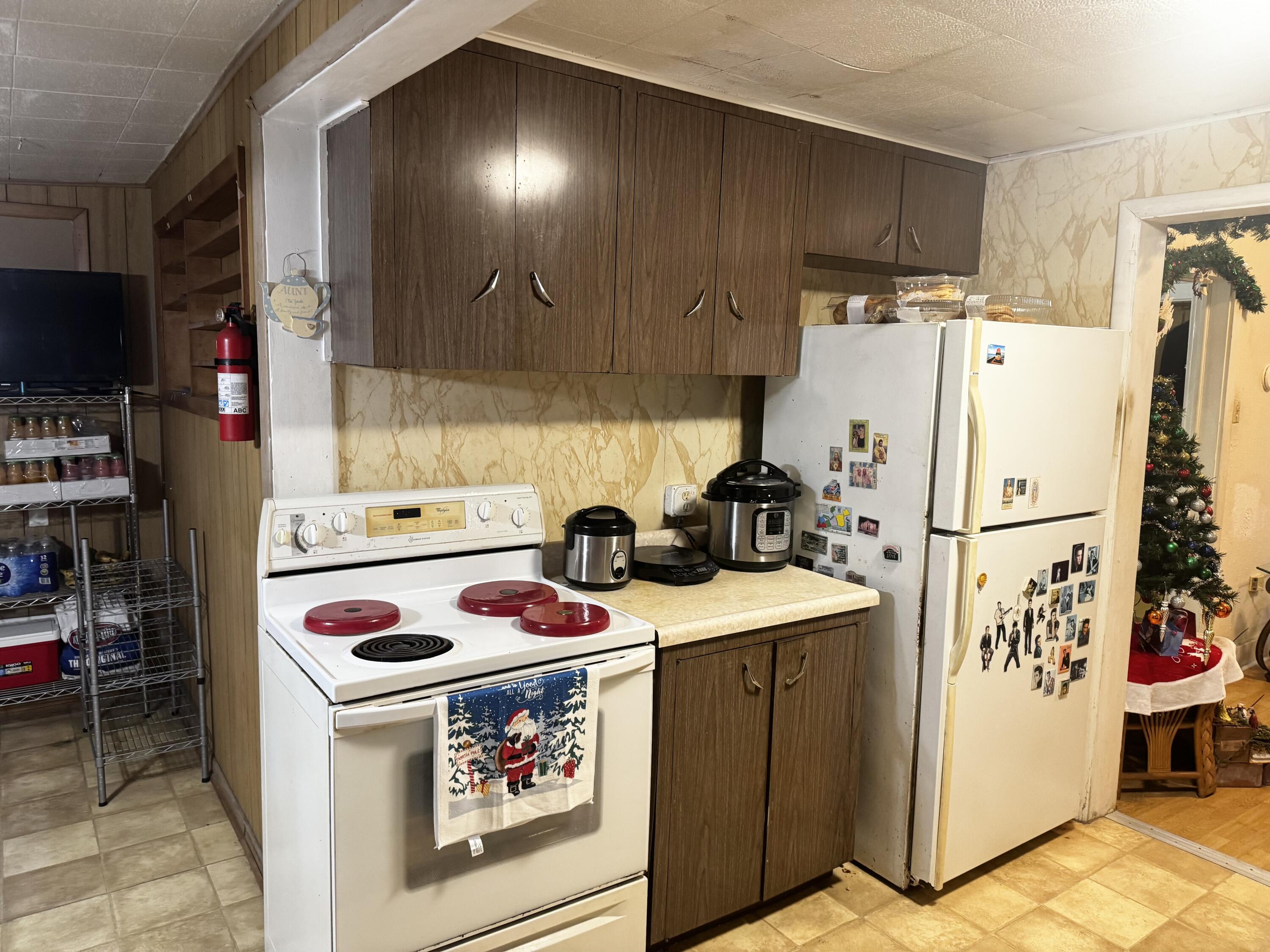 1105 Watson Street Property Photo 6
