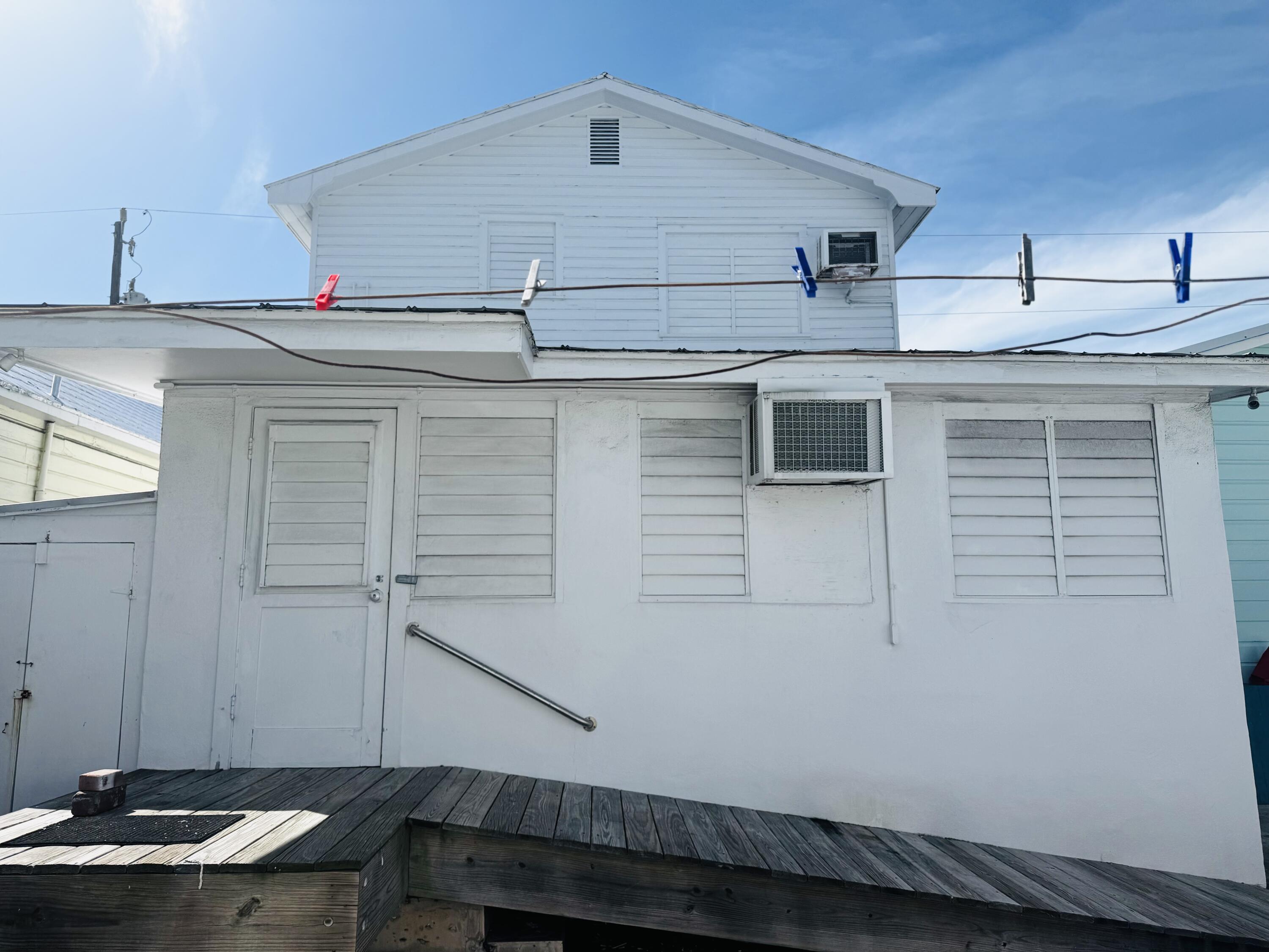 1105 Watson Street Property Photo 23