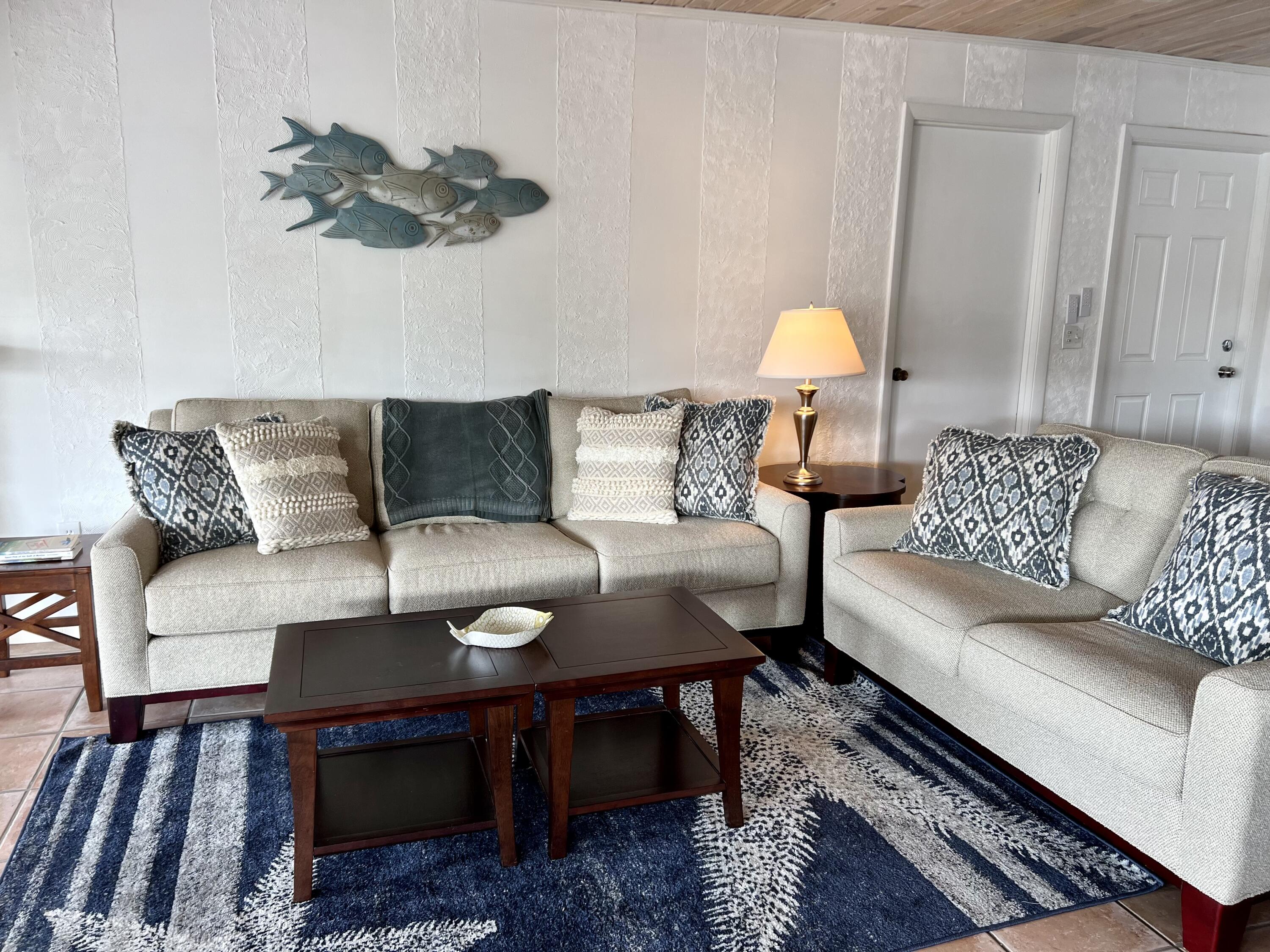 1540 Lantana Lane Property Photo 2