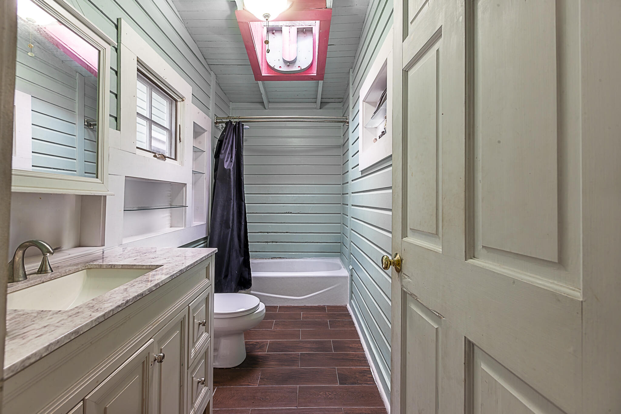 506 Grinnell Street Property Photo 8