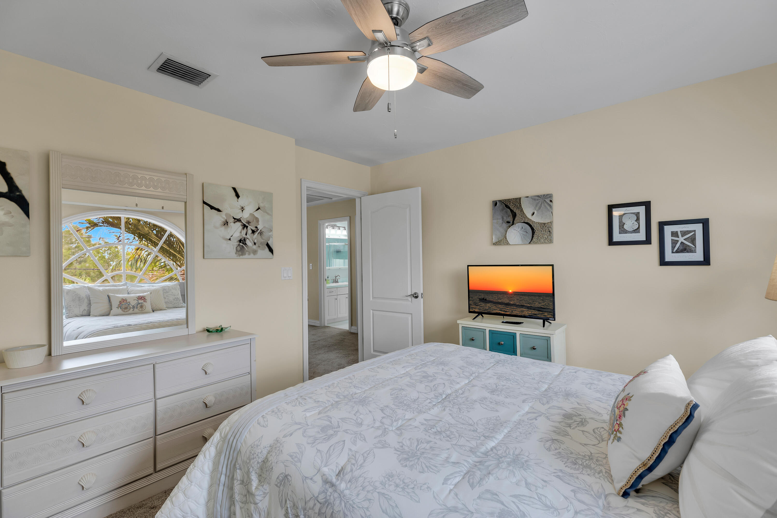210 14th Street Property Photo 40