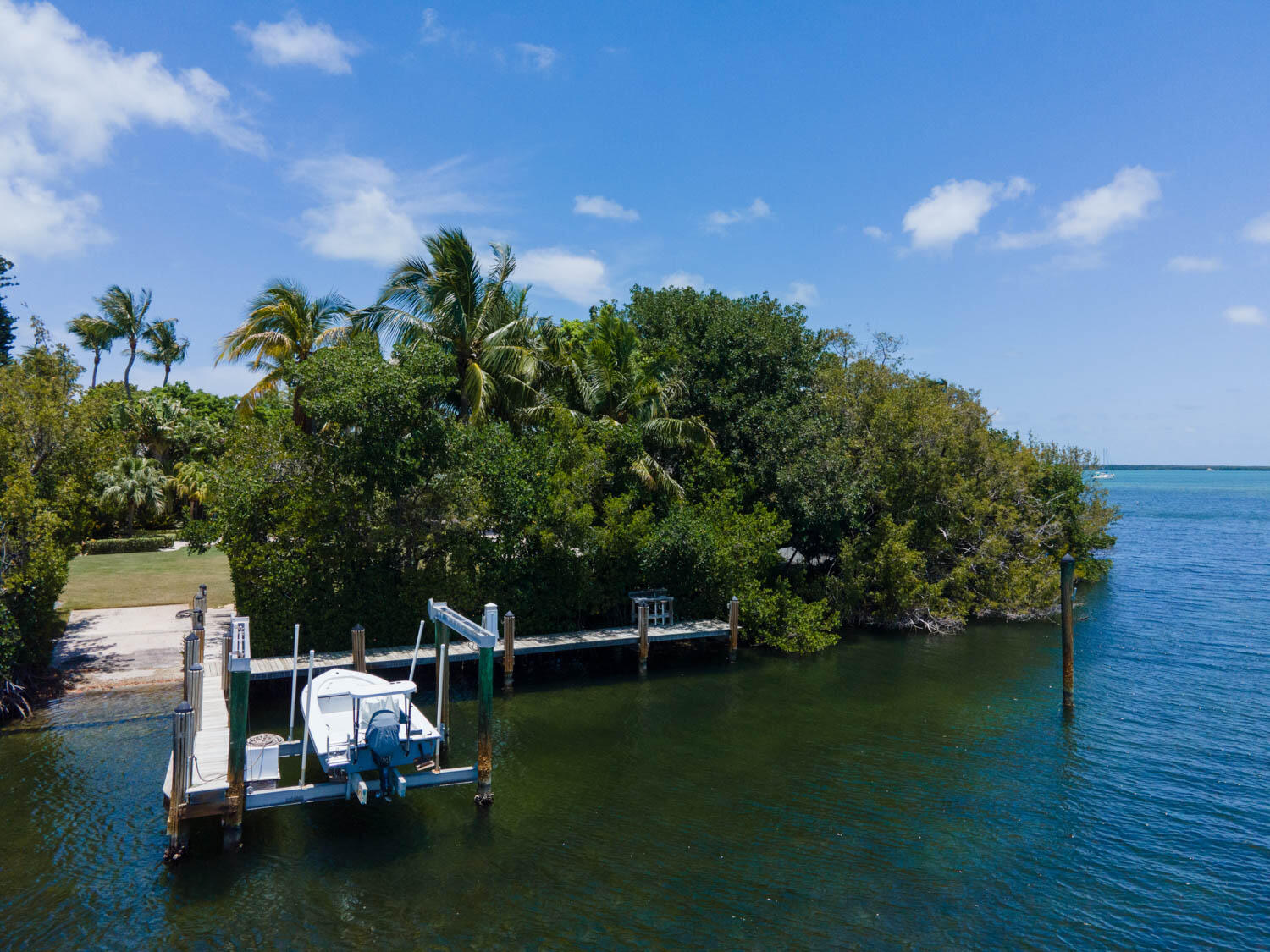 170 Sapodilla Drive Property Photo 24