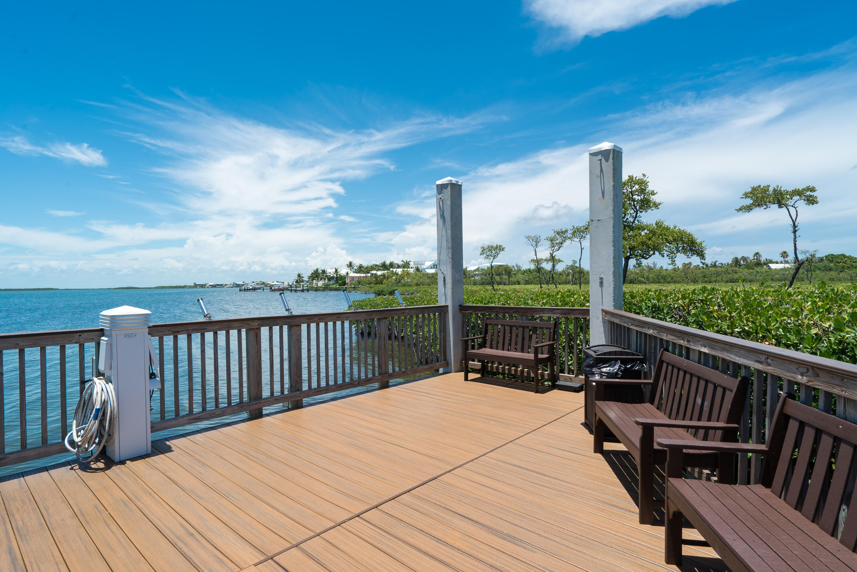 9810 Magellan Drive, & 30' Boat Slip #58 Property Photo 6