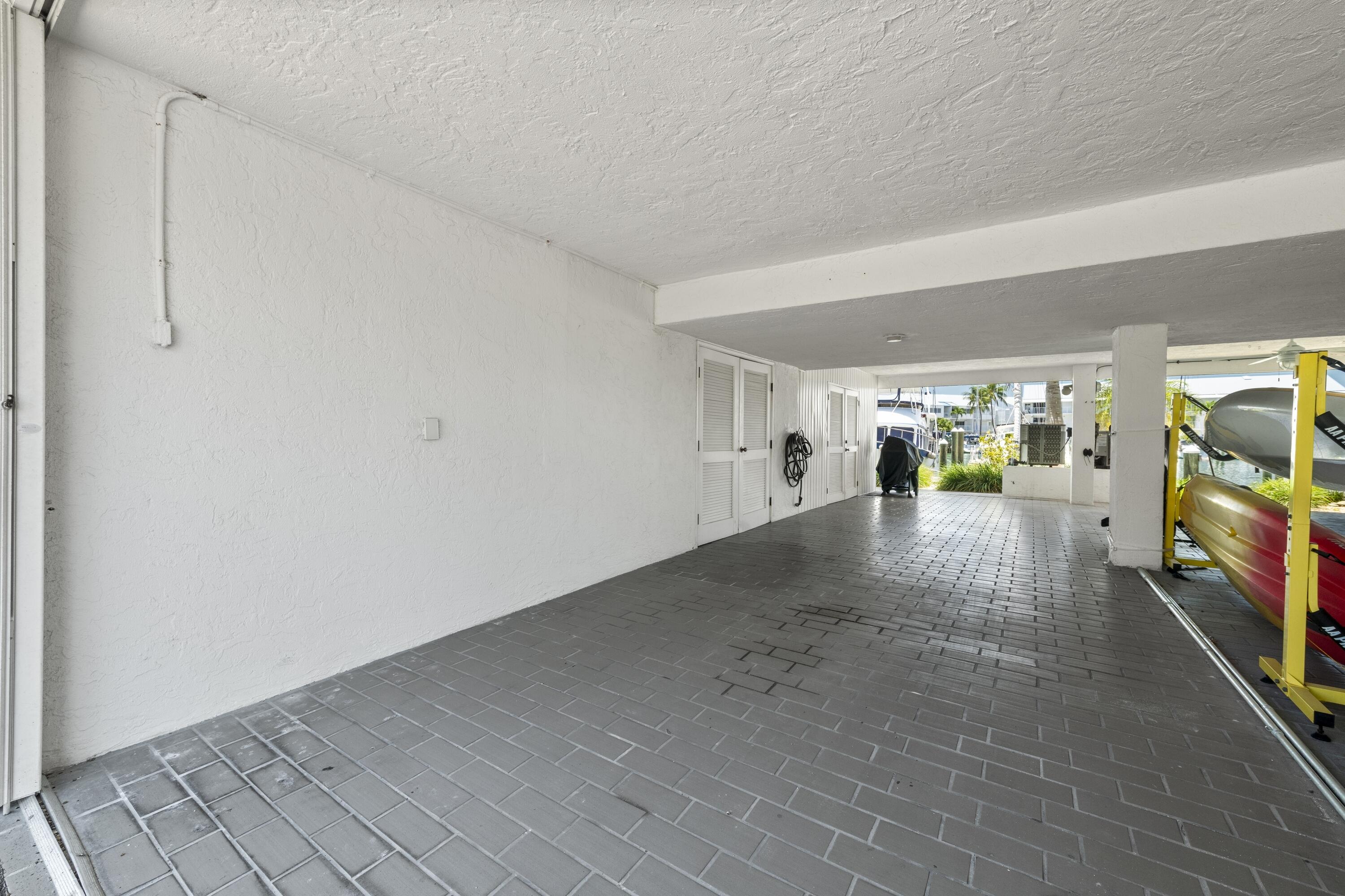 96 Avenue C Drive, 2 Property Photo 9