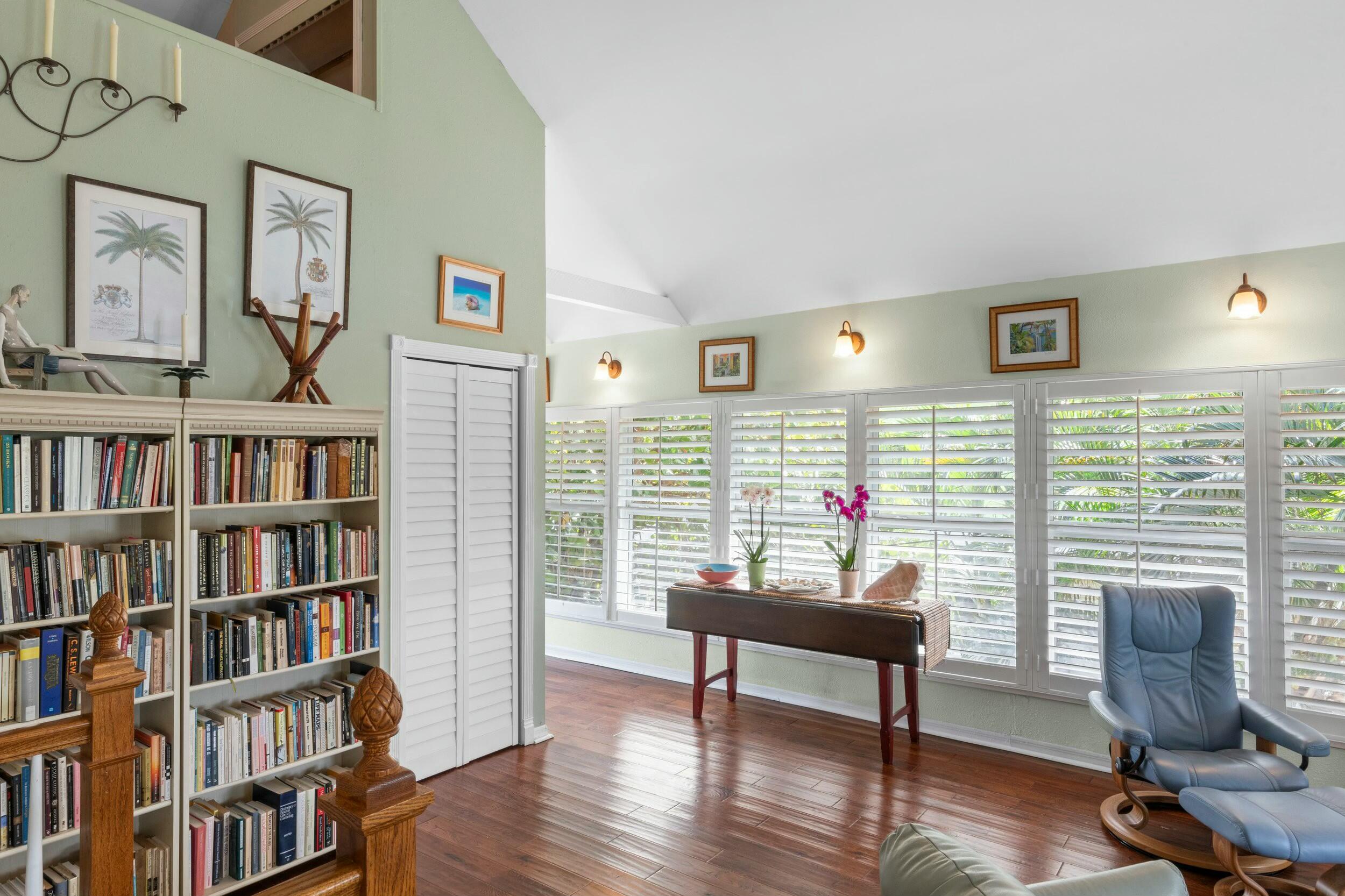 1626 Sirugo Avenue Property Photo 12