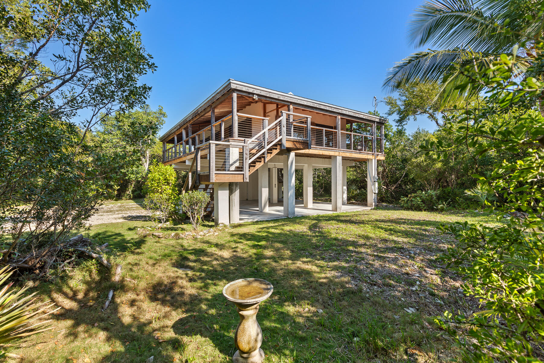 529 W Shore Drive Property Photo 6
