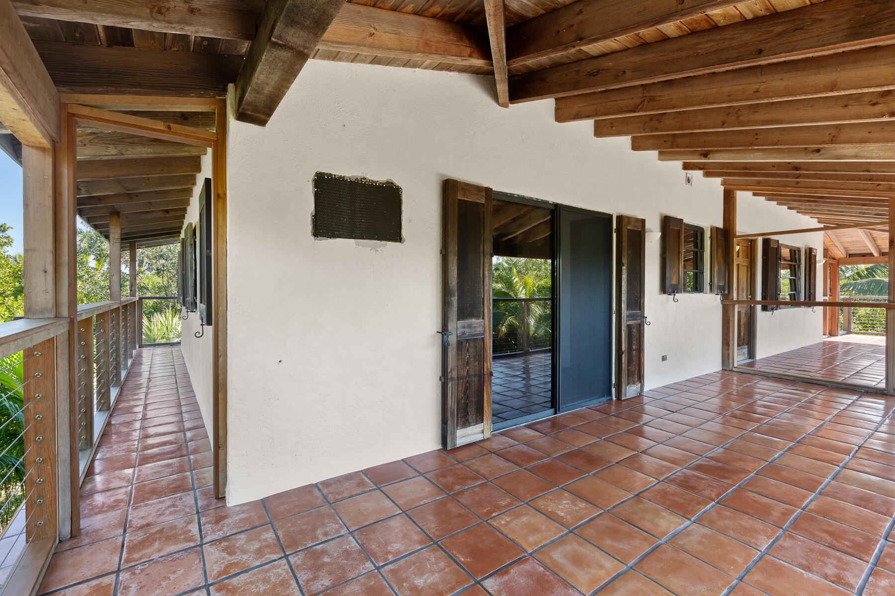 529 W Shore Drive Property Photo 14