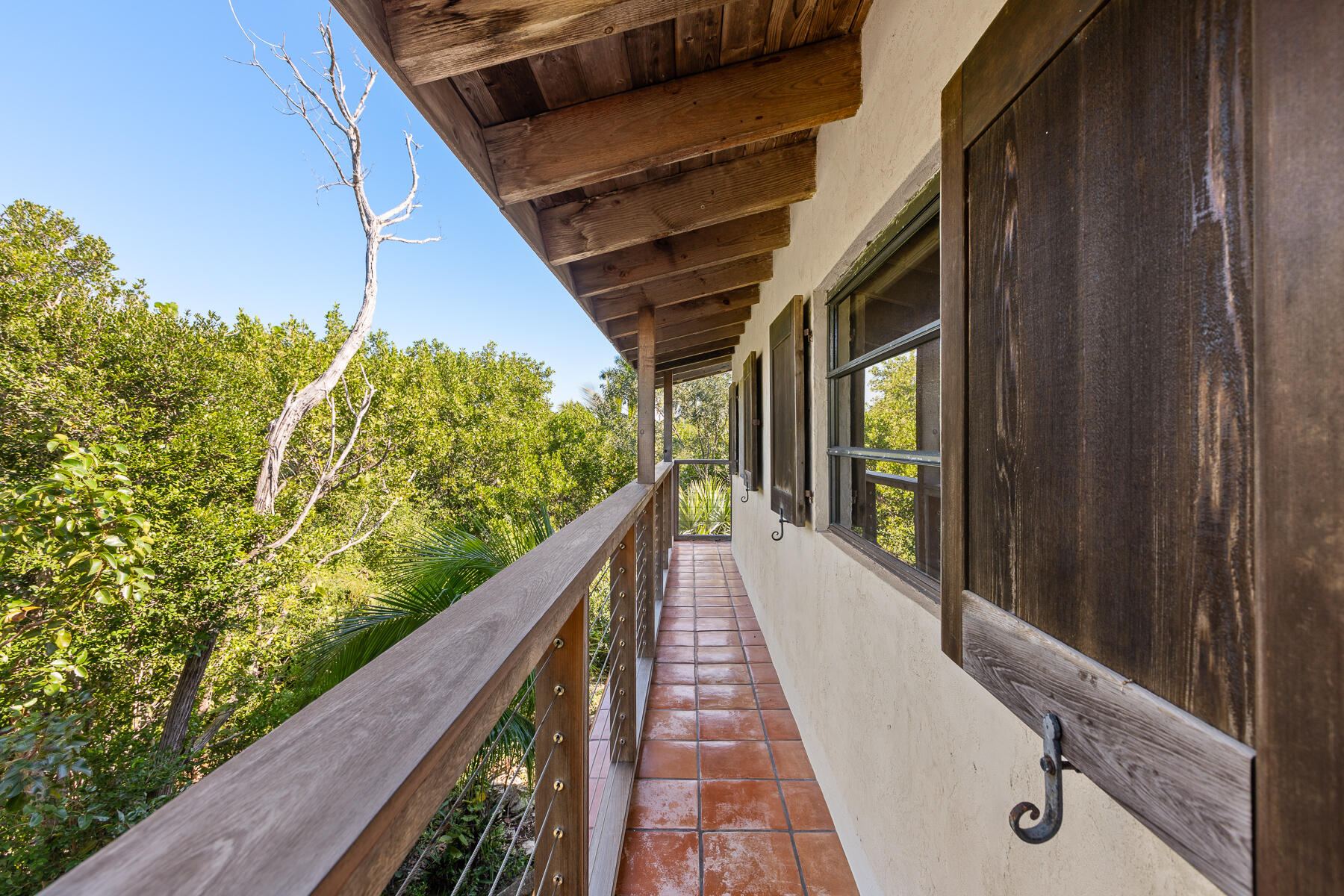 529 W Shore Drive Property Photo 15
