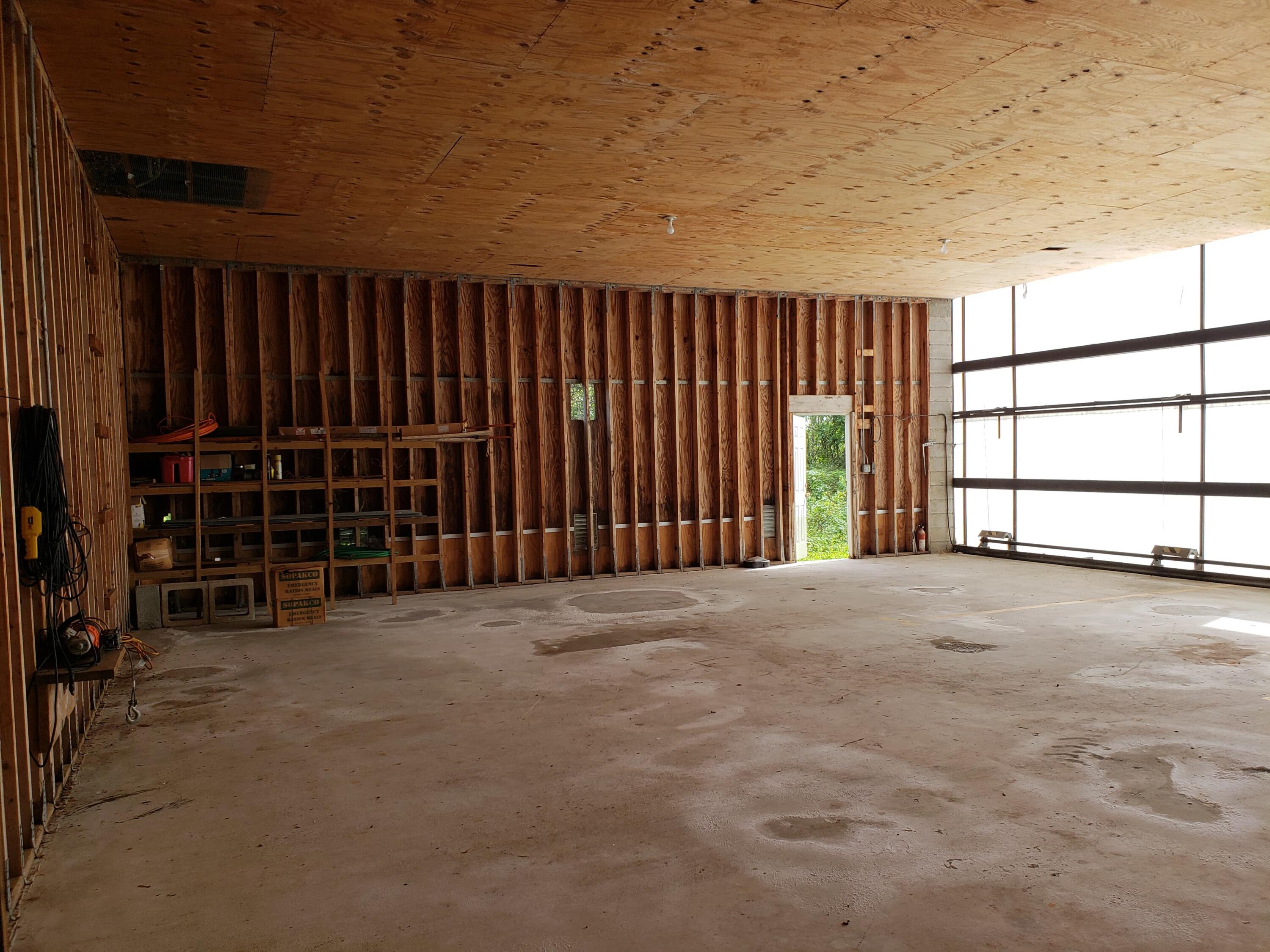 529 W Shore Drive Property Photo 28