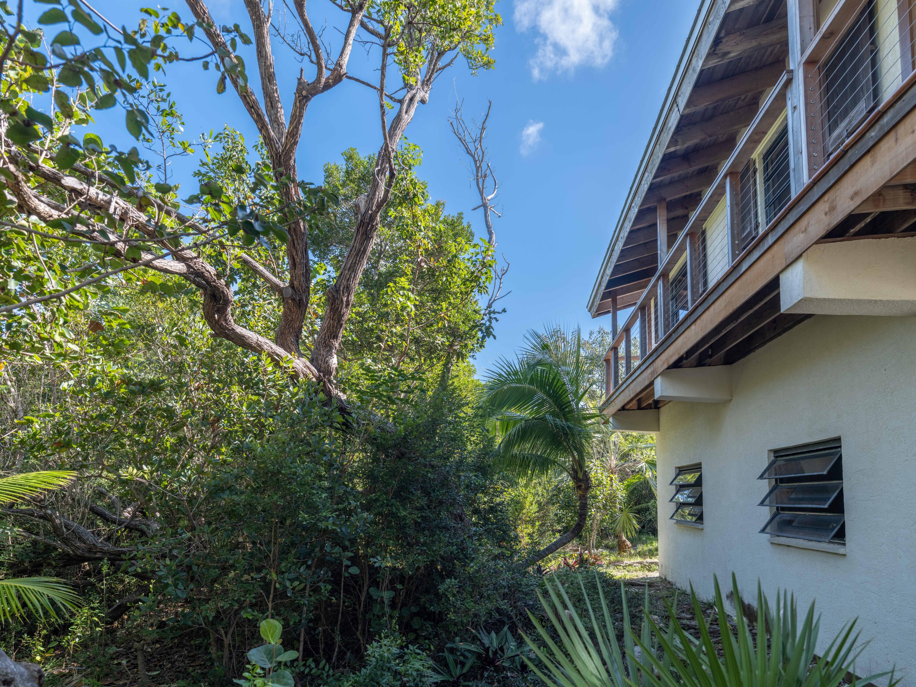 529 W Shore Drive Property Photo 48