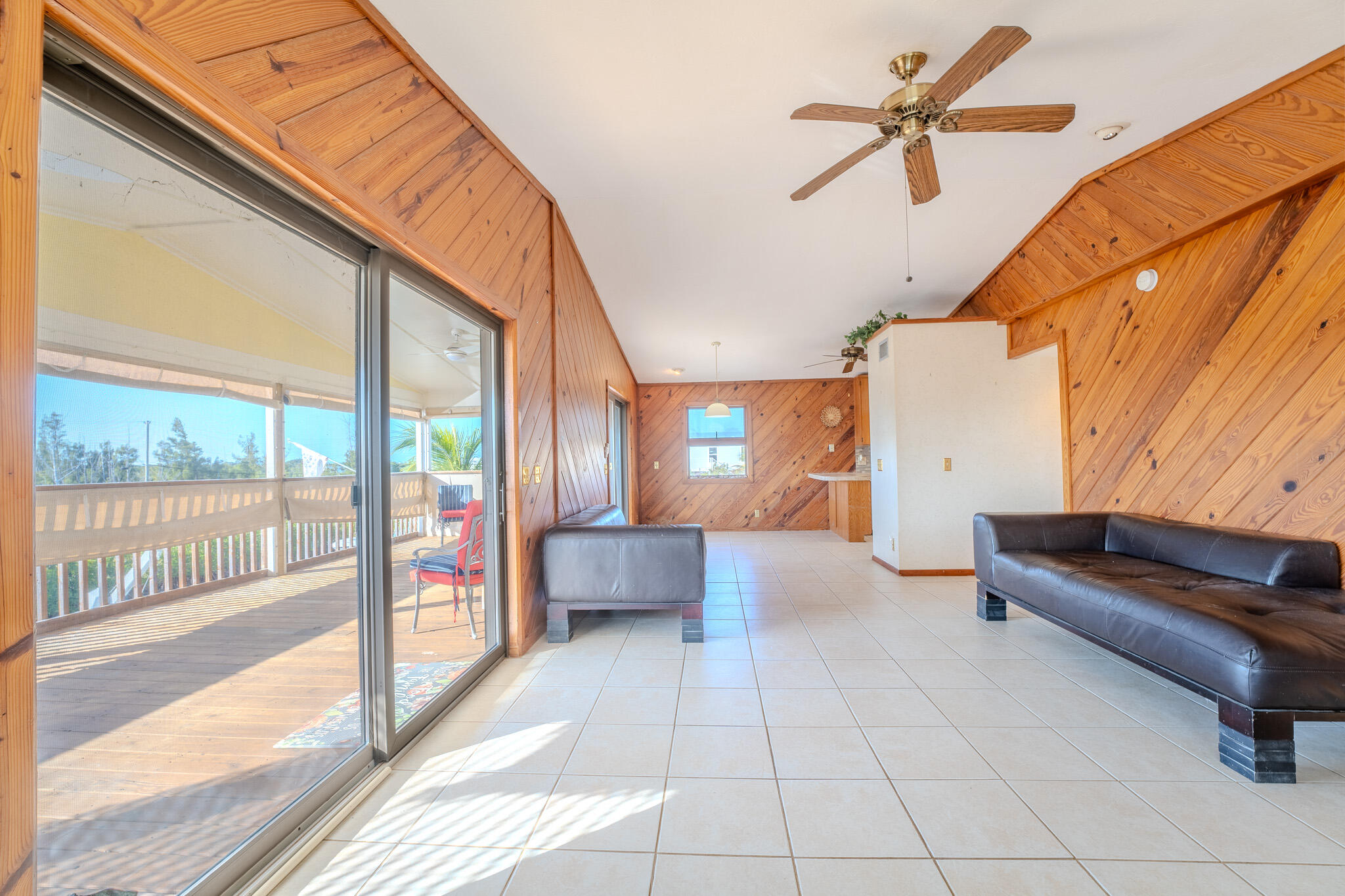 726 Jamaica Lane Property Photo 16