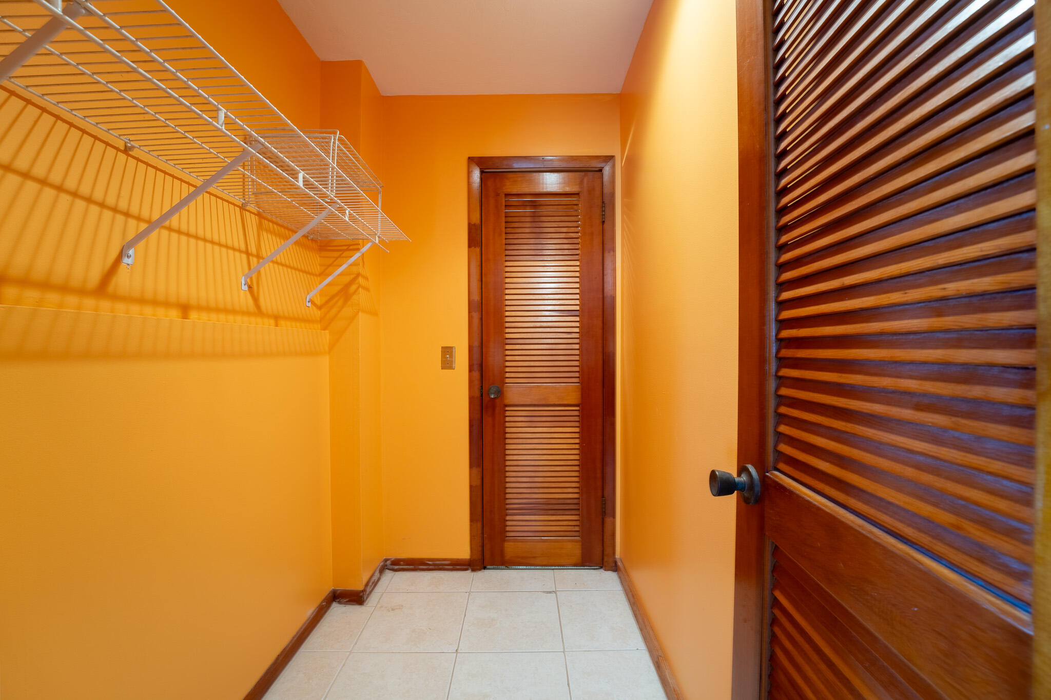 726 Jamaica Lane Property Photo 19