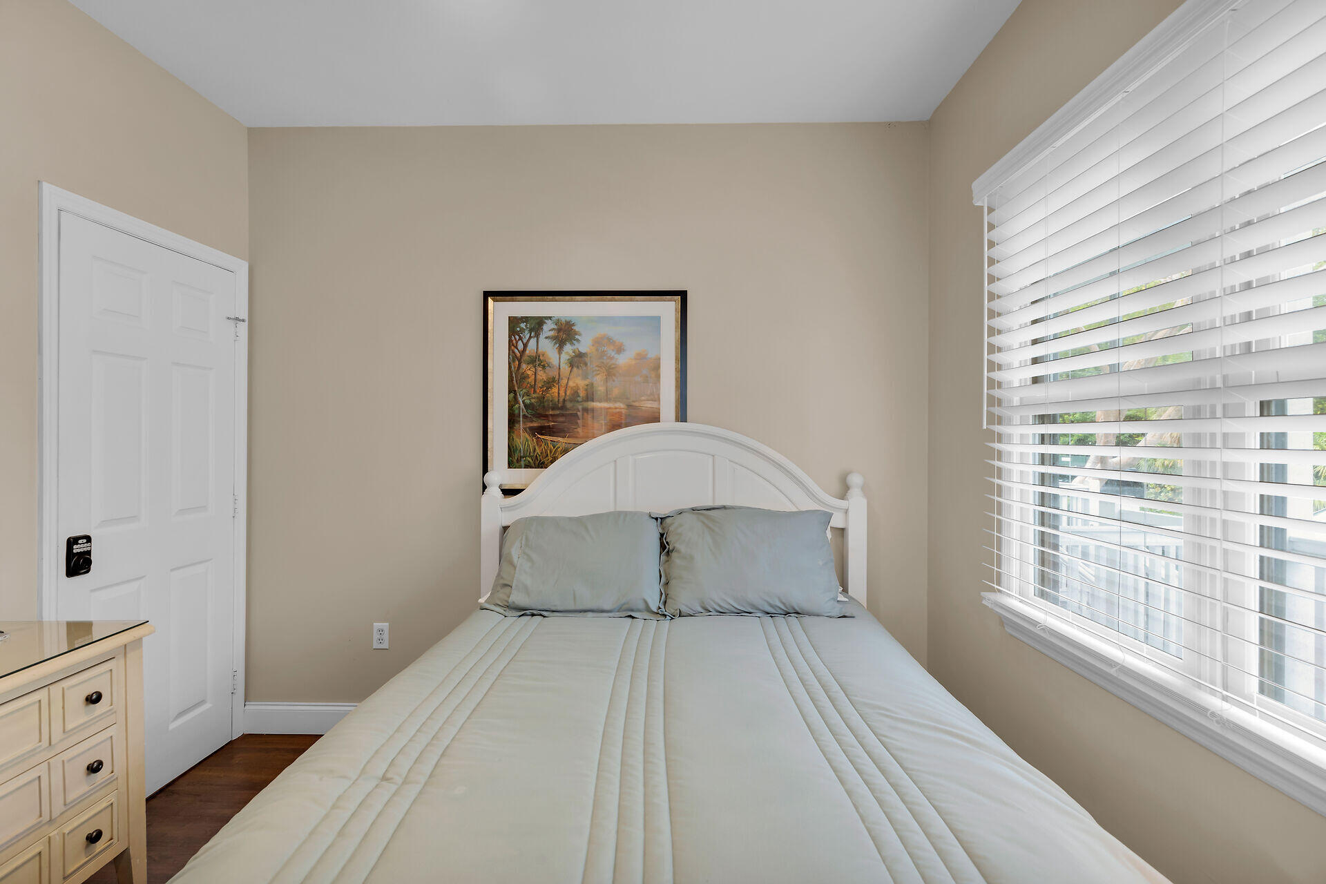 5018 Sunset Village Drive, D-050 Property Photo 13