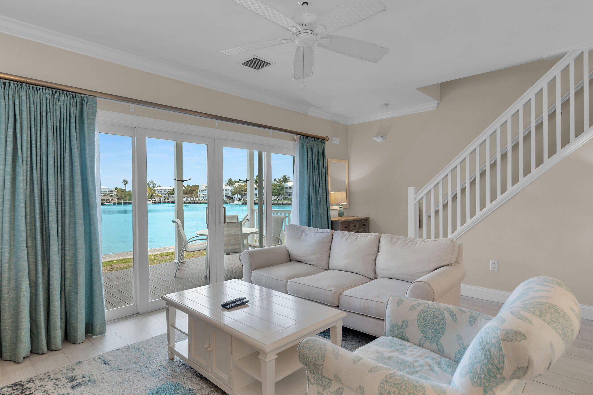 7090 Hawks Cay Boulevard Property Photo 8