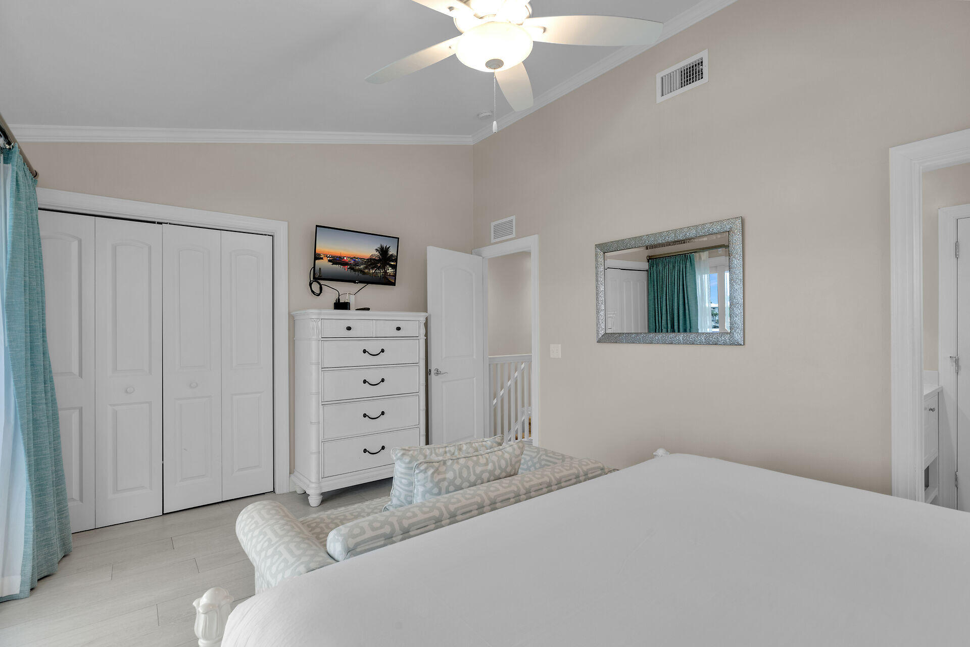 7090 Hawks Cay Boulevard Property Photo 22