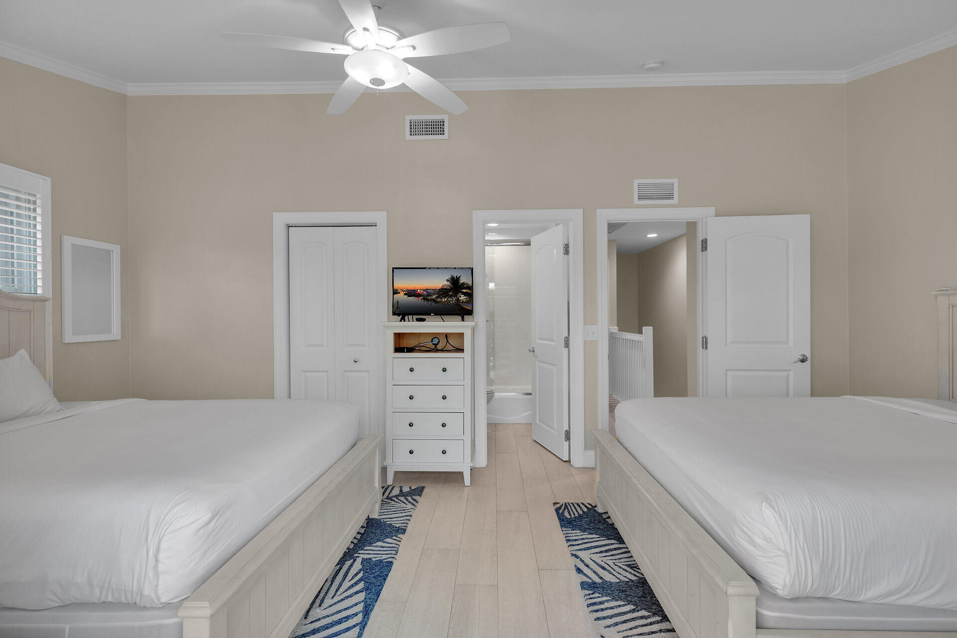 7090 Hawks Cay Boulevard Property Photo 28