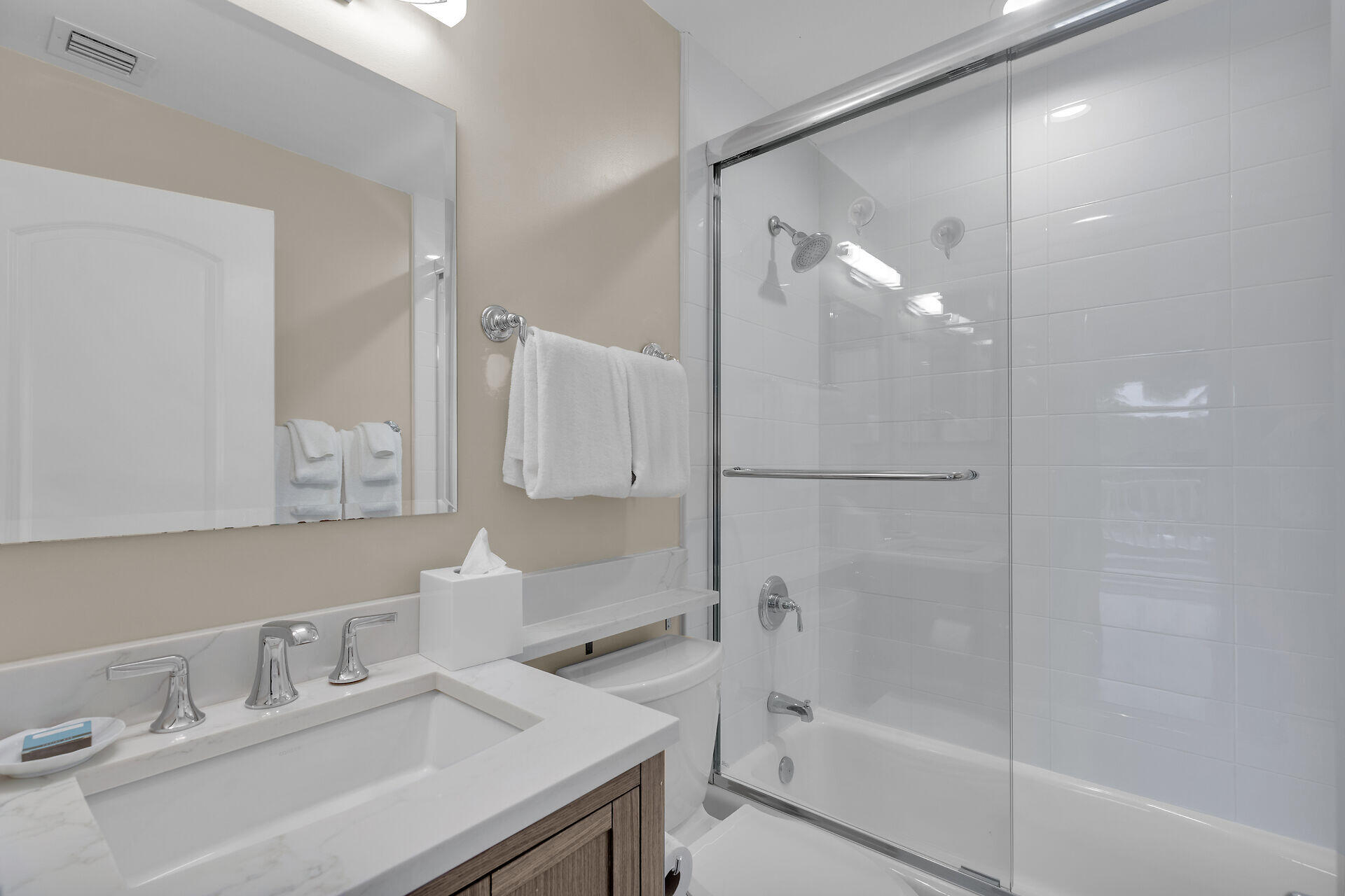 7090 Hawks Cay Boulevard Property Photo 29