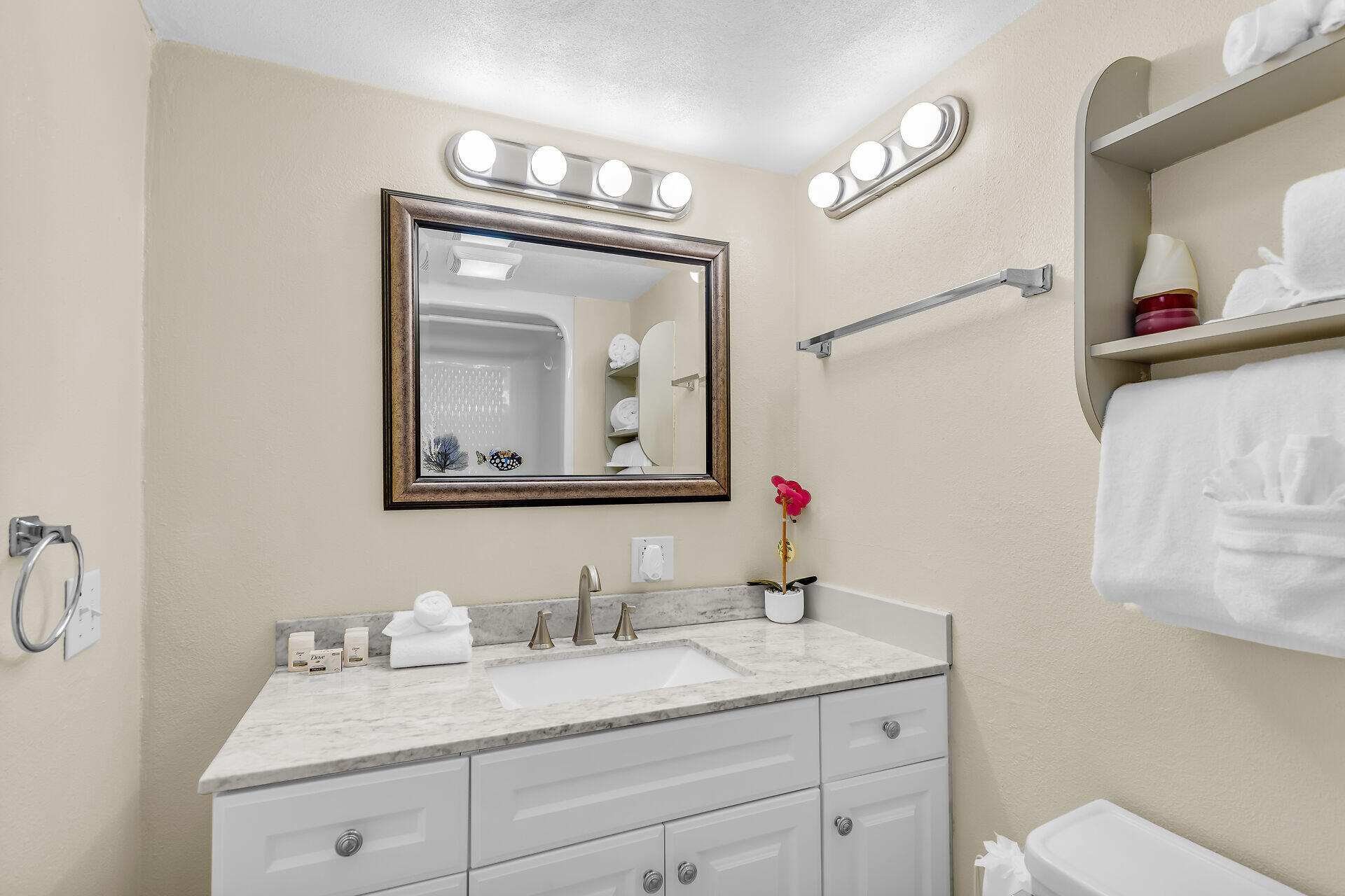 21 Sombrero Avenue, 404 Property Photo 9