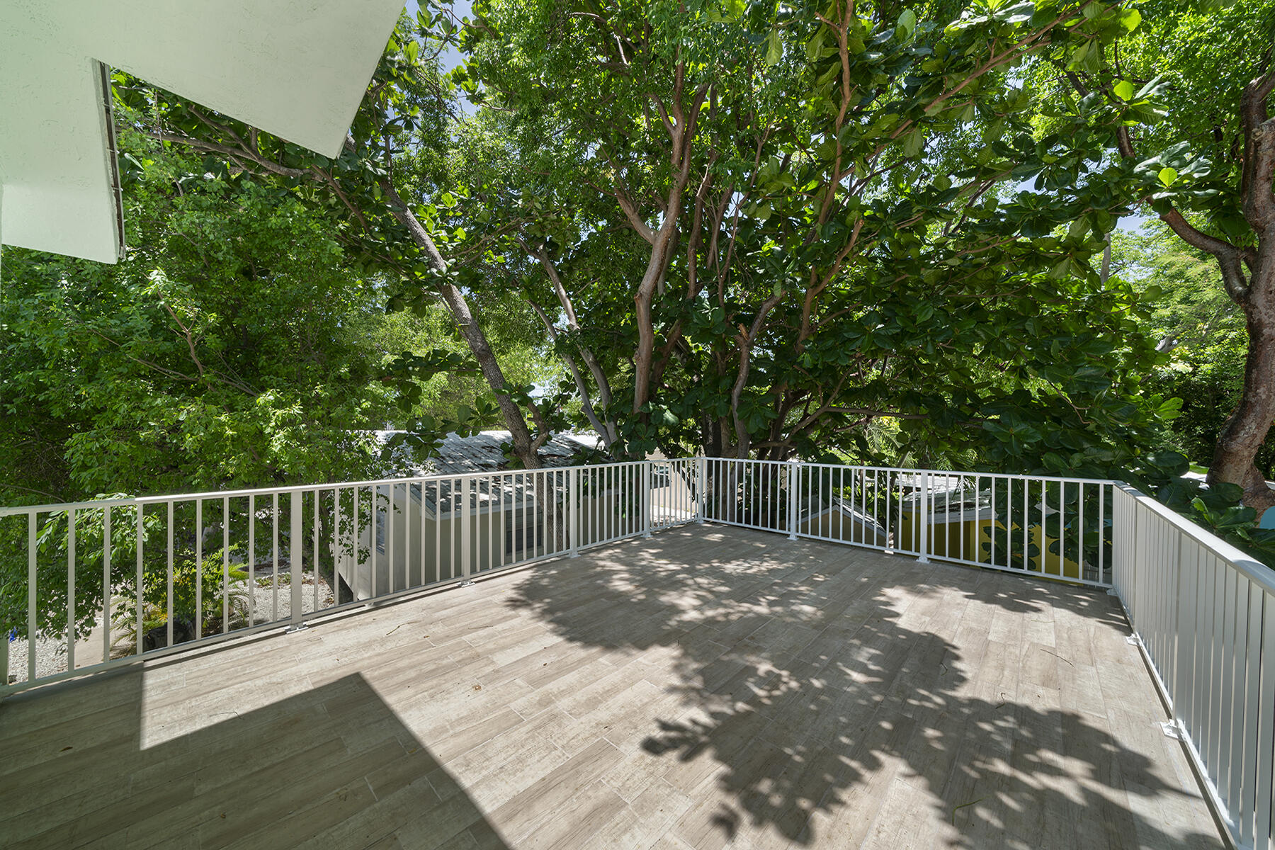 111 Hibiscus Drive Property Photo 18