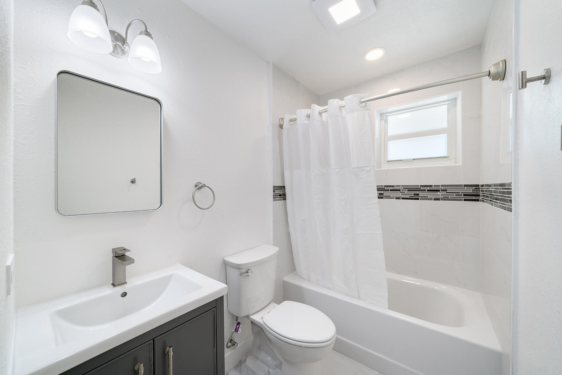 111 Hibiscus Drive Property Photo 21