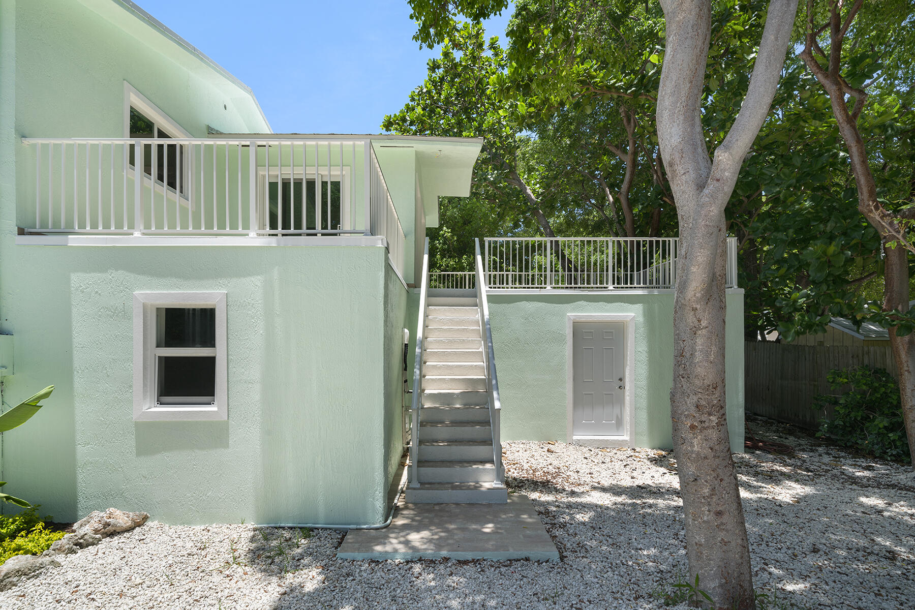 111 Hibiscus Drive Property Photo 27