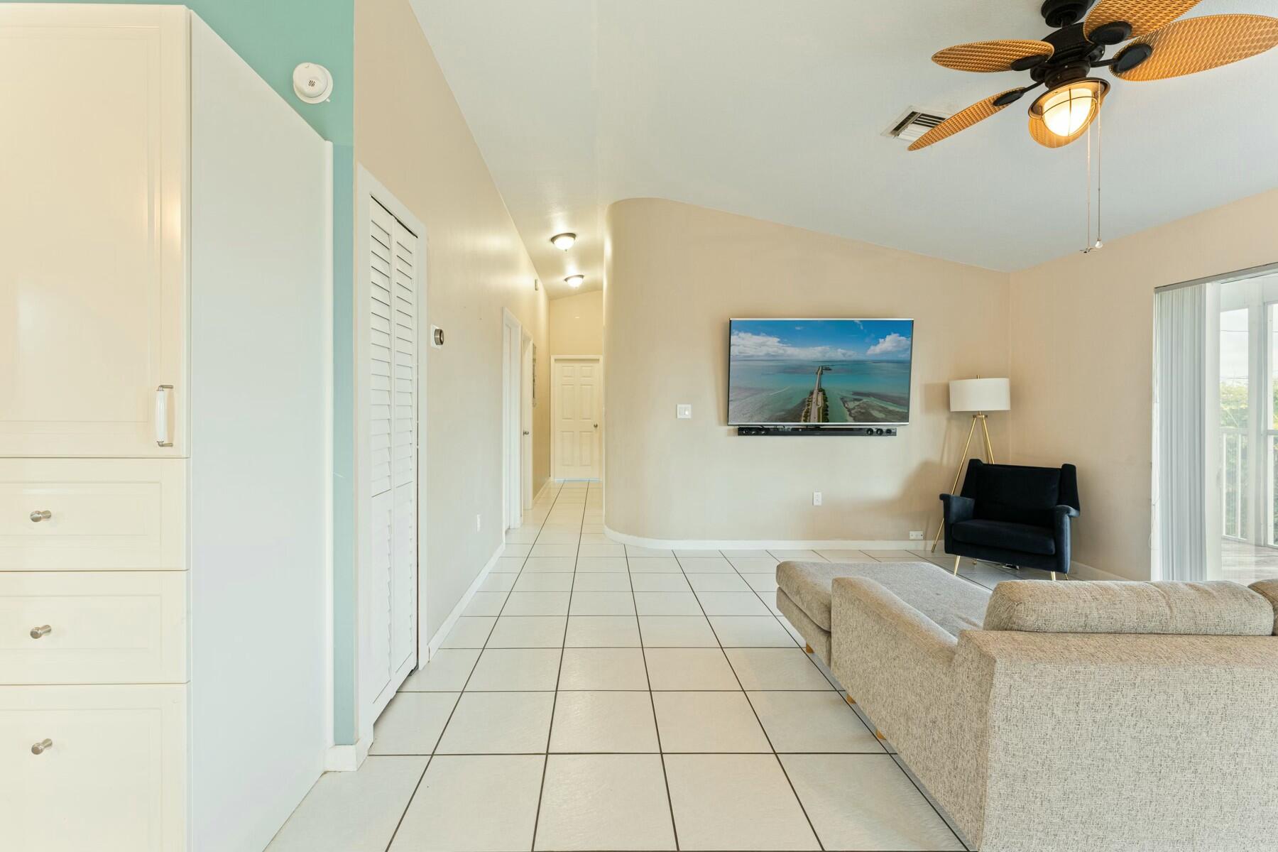 1010 Snapper Lane Property Photo 10
