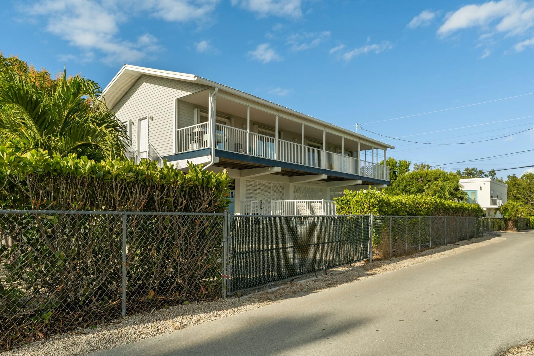 1010 Snapper Lane Property Photo 21