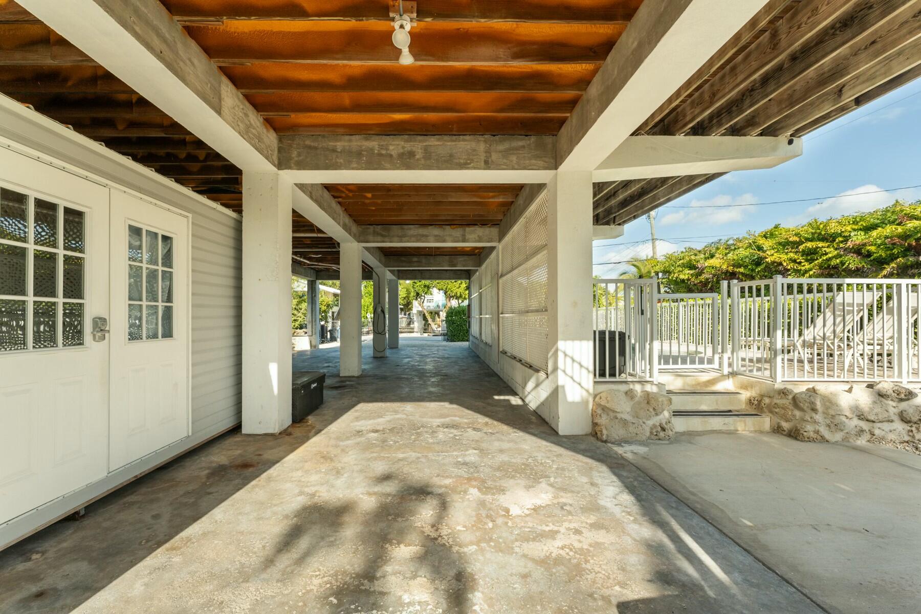 1010 Snapper Lane Property Photo 22
