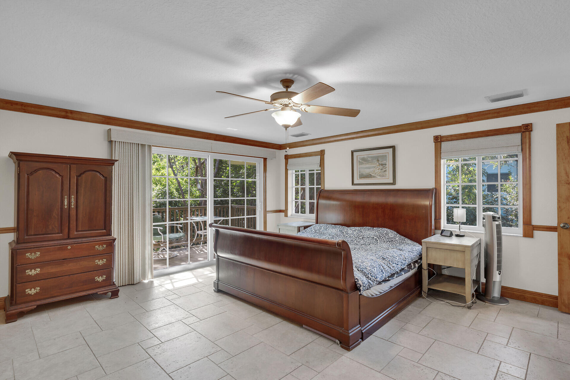 235 Buttonwood Shores Drive Property Photo 3