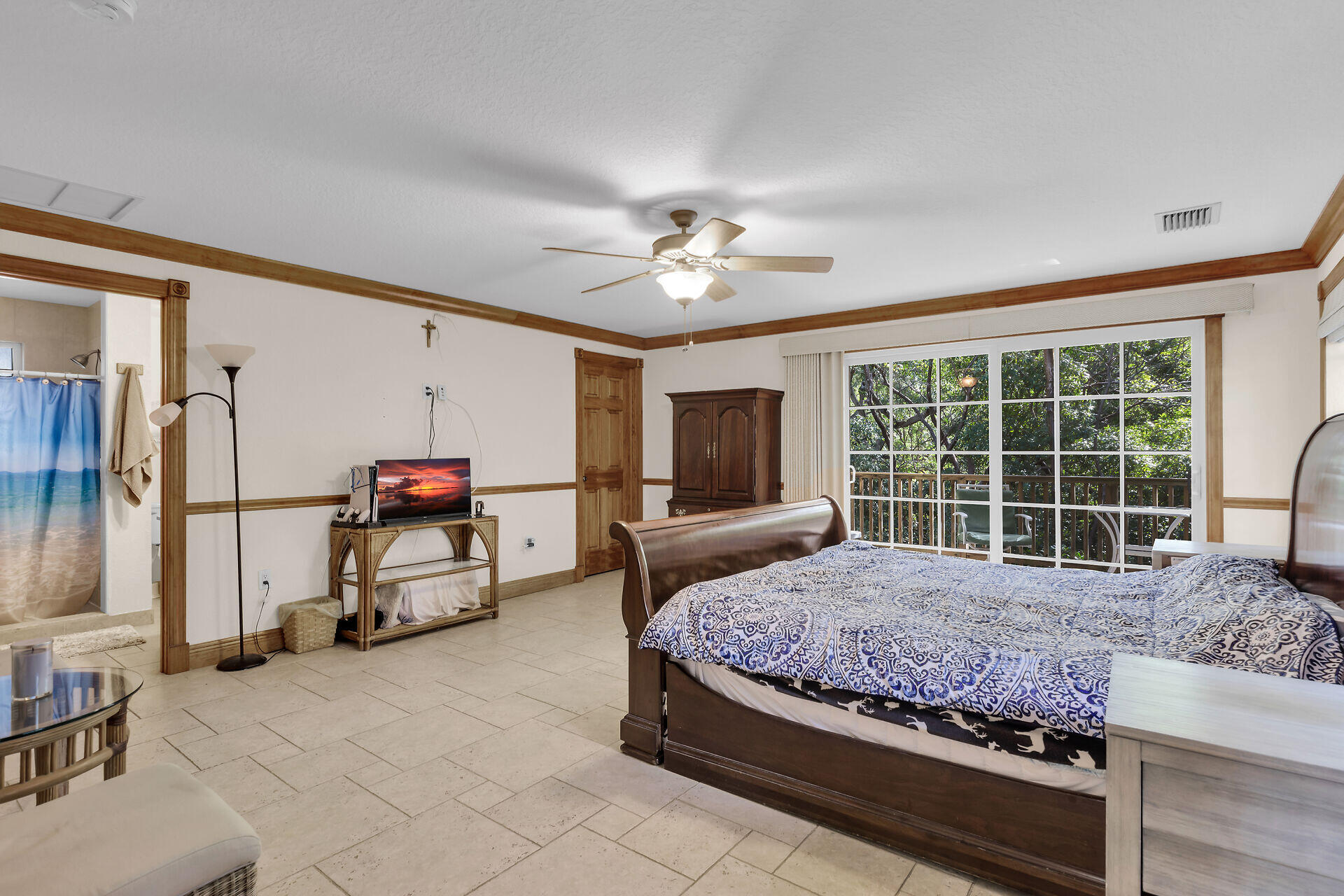 235 Buttonwood Shores Drive Property Photo 11