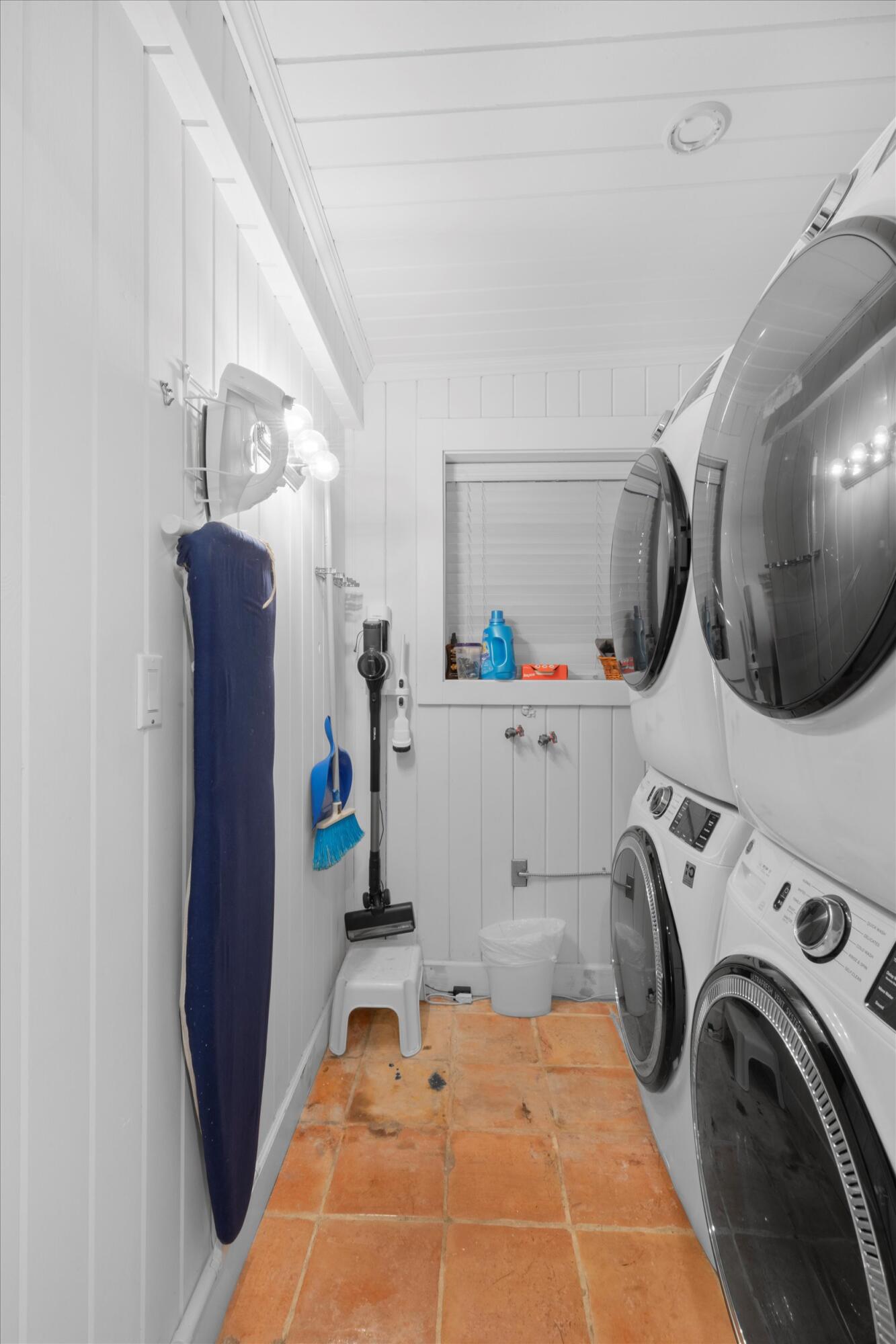 1511 Johnson Street Property Photo 52