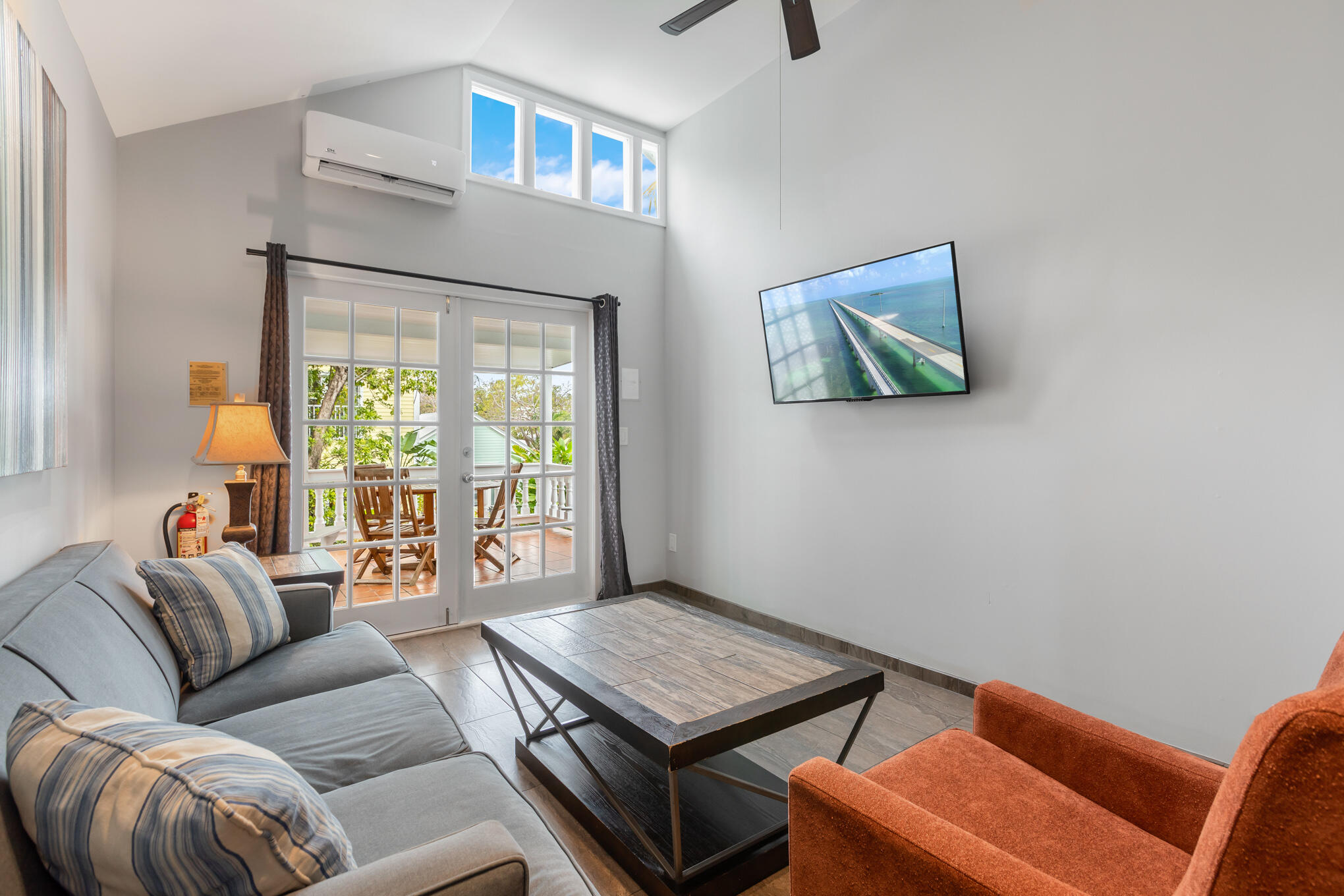 419 Amelia Street Property Photo 16