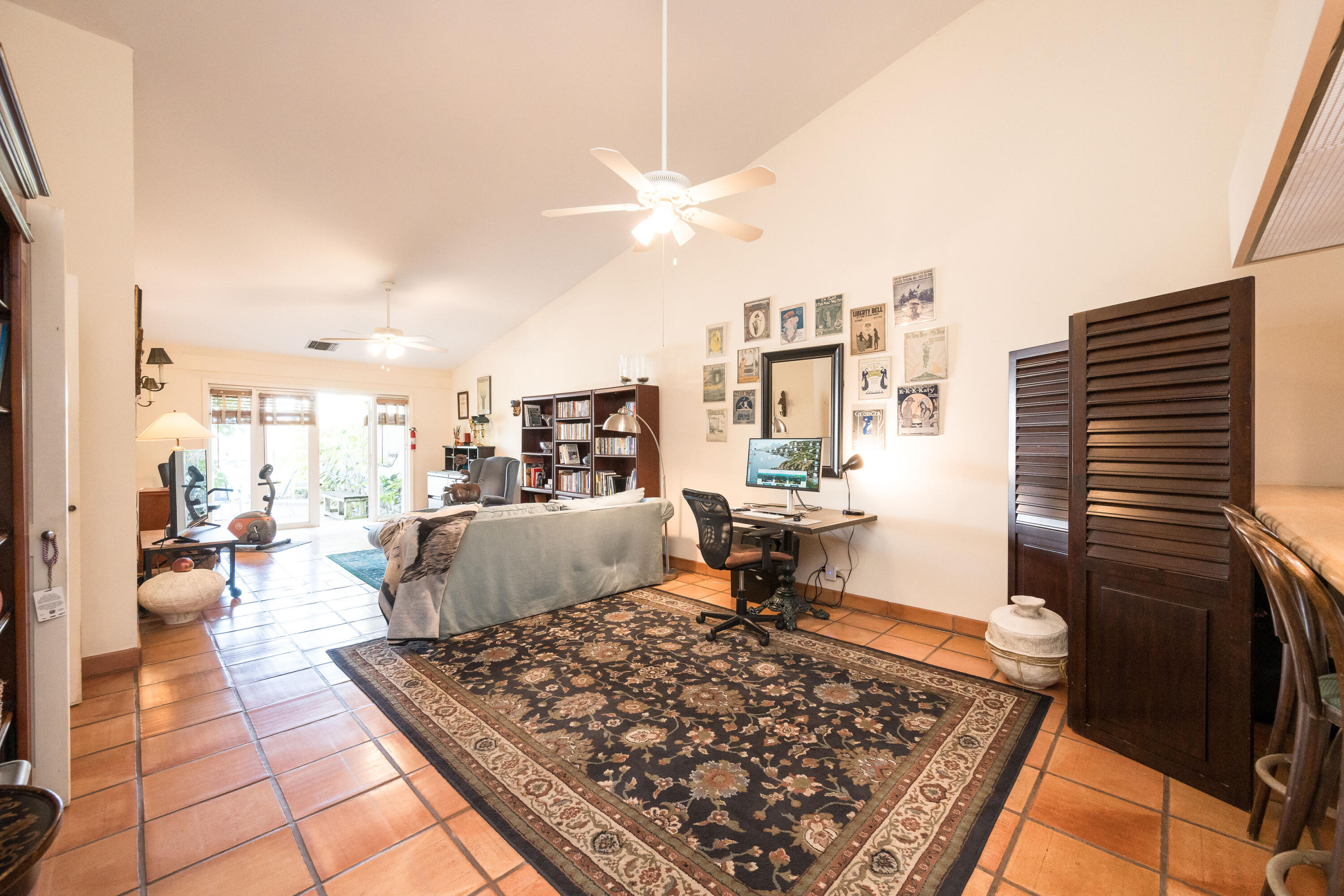 1411 Sun Terrace Property Photo 4