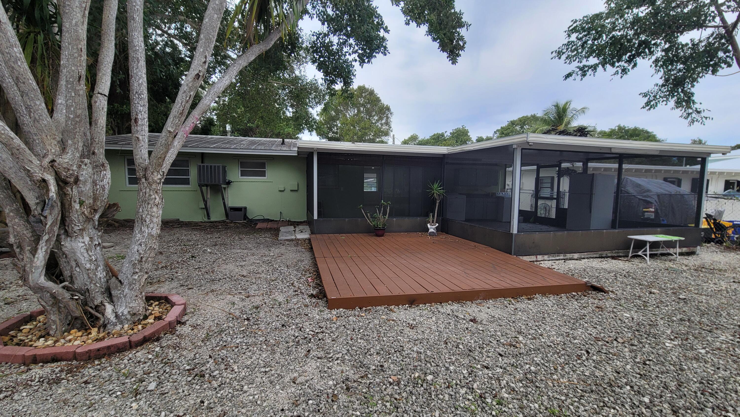 664 Colson Drive Property Photo 4