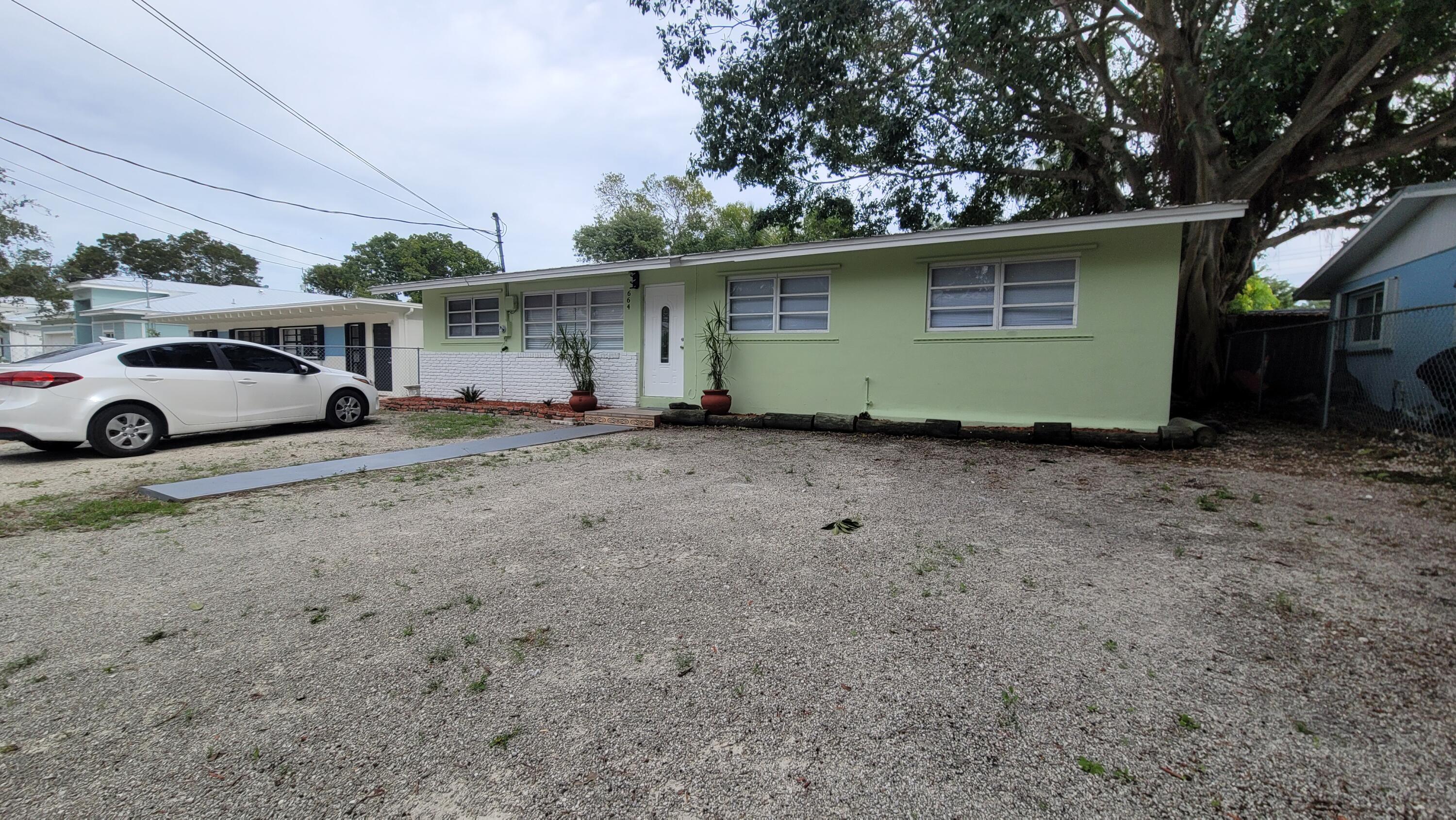 664 Colson Drive Property Photo 17