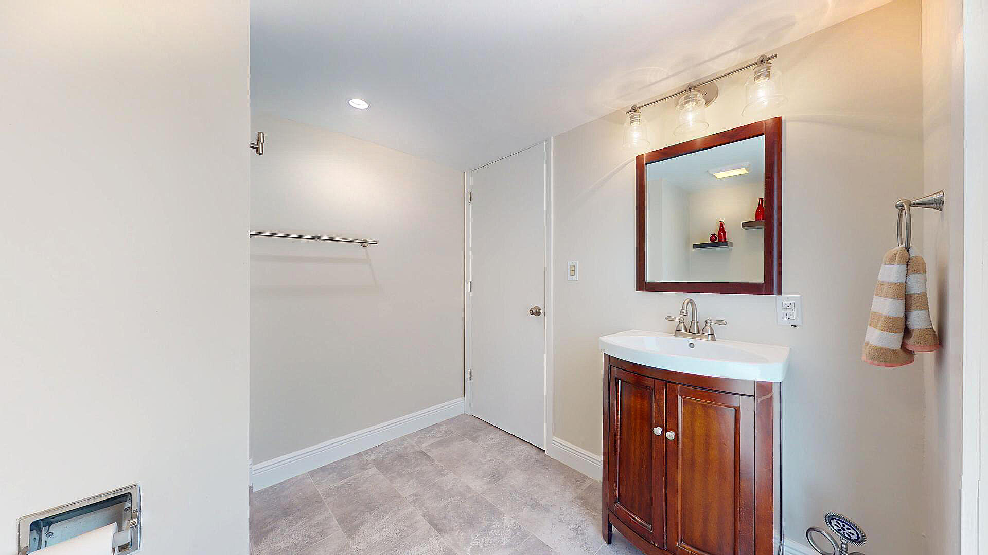 28 Center Lane Property Photo 65