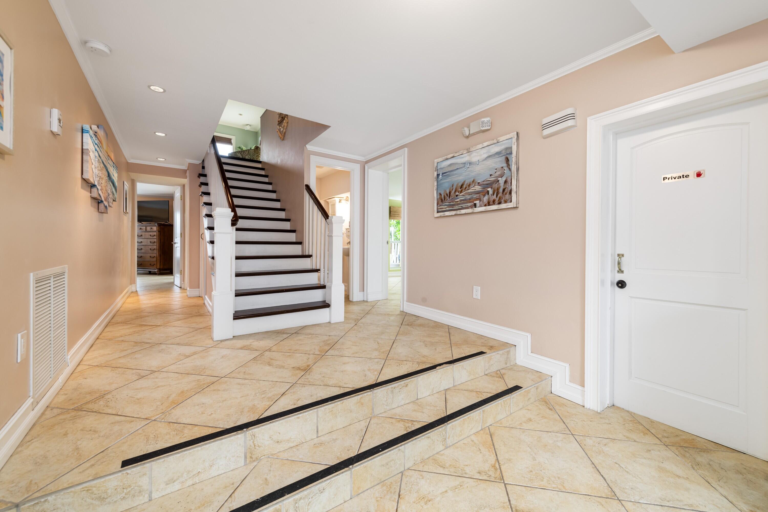 600 Calle De Luna Property Photo 28