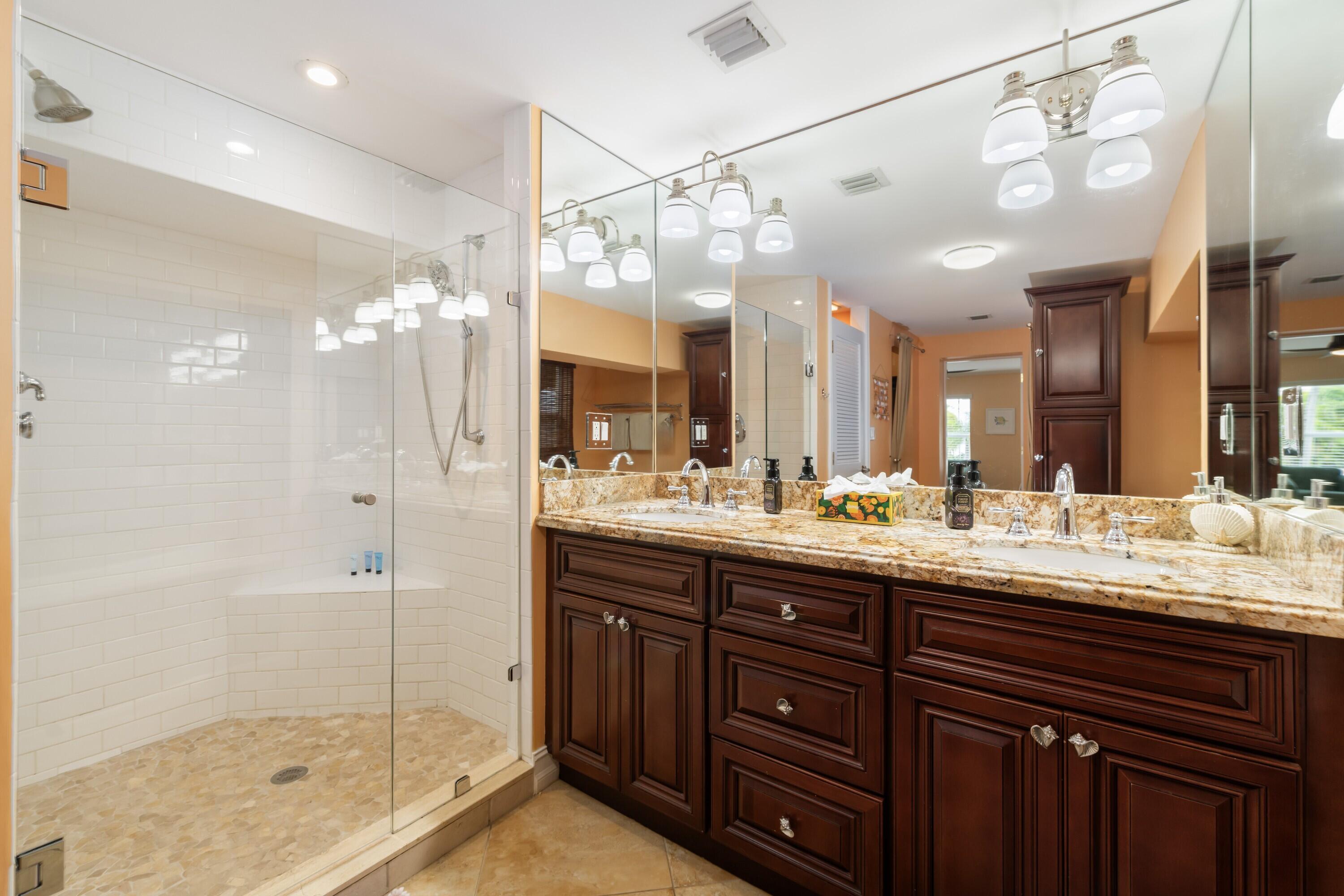 600 Calle De Luna Property Photo 42