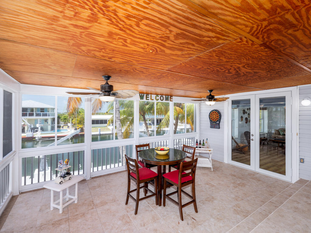 182 E Cahill Court Property Photo 15