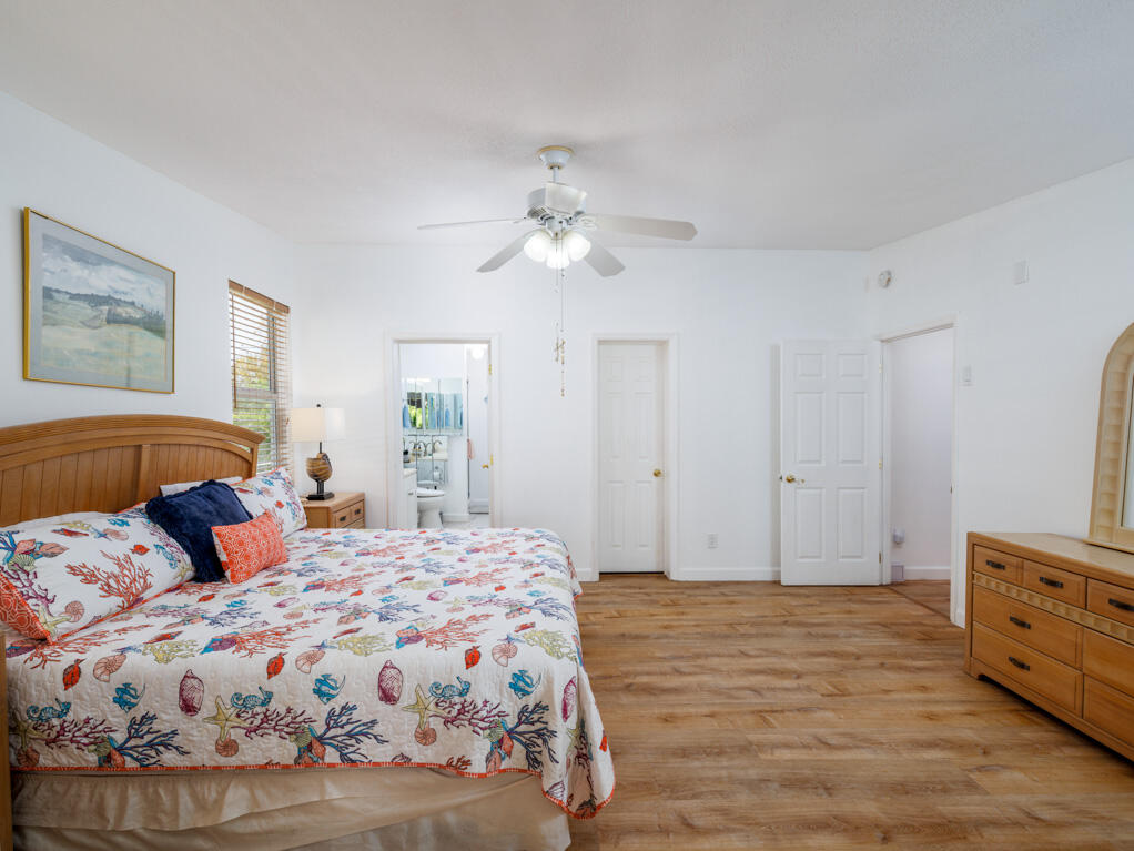 182 E Cahill Court Property Photo 32