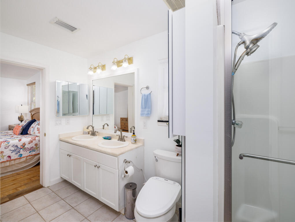 182 E Cahill Court Property Photo 36