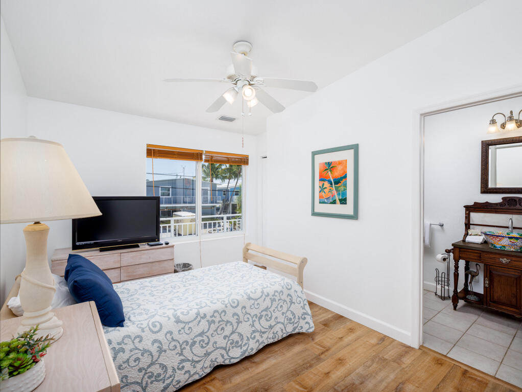 182 E Cahill Court Property Photo 40