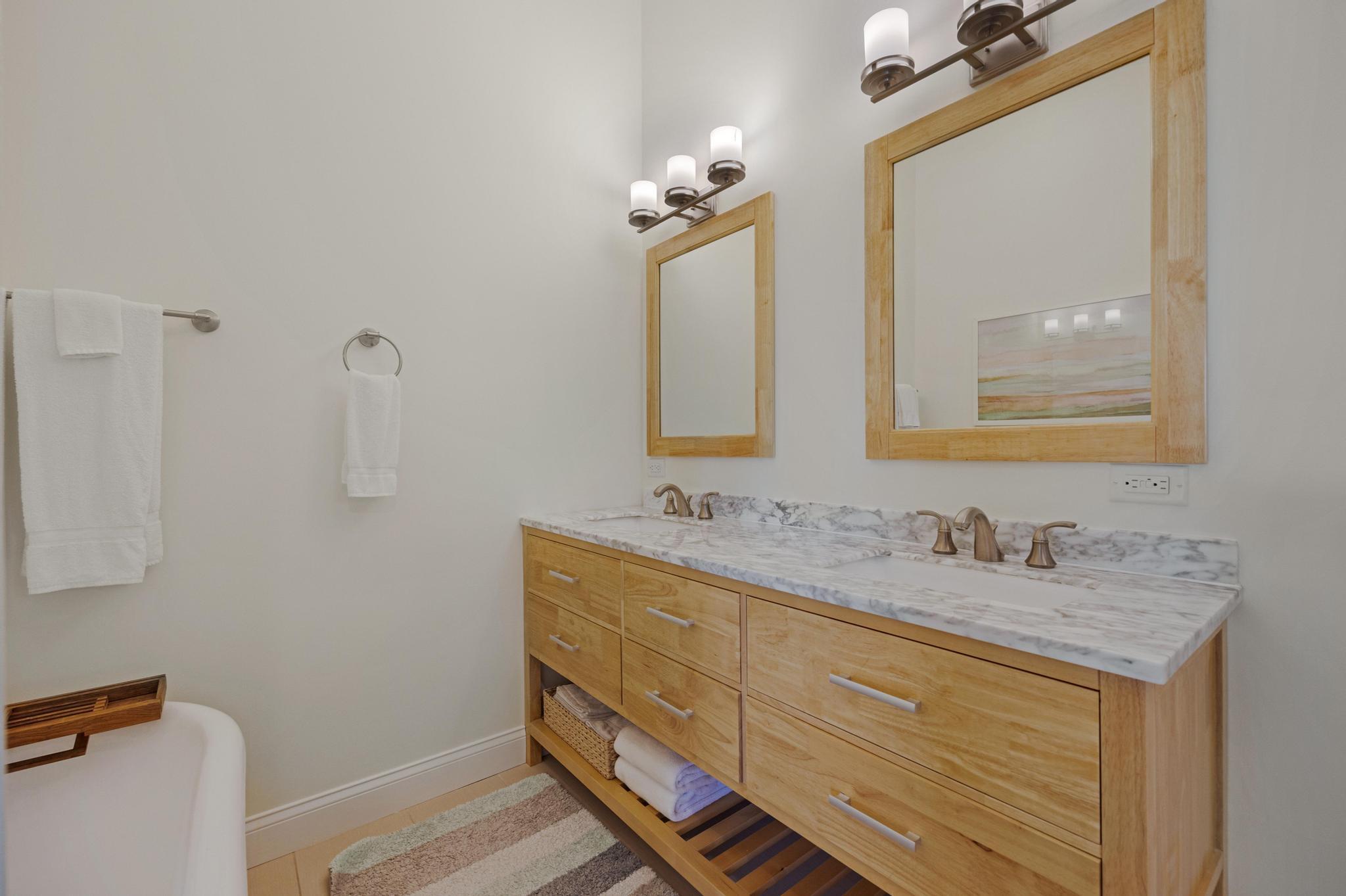 102 Venetian Drive Property Photo 33