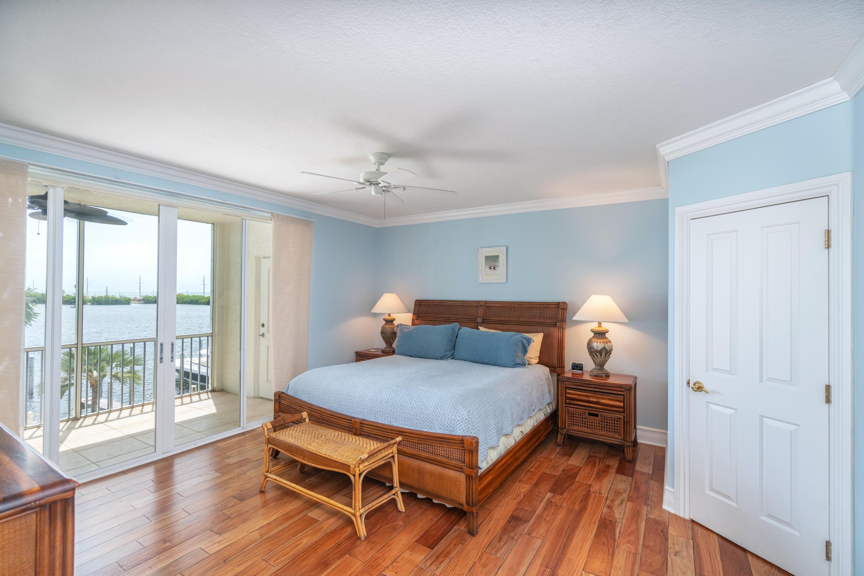 101 Gulfview Drive, 202 & 30' Boat Slip Property Photo 9