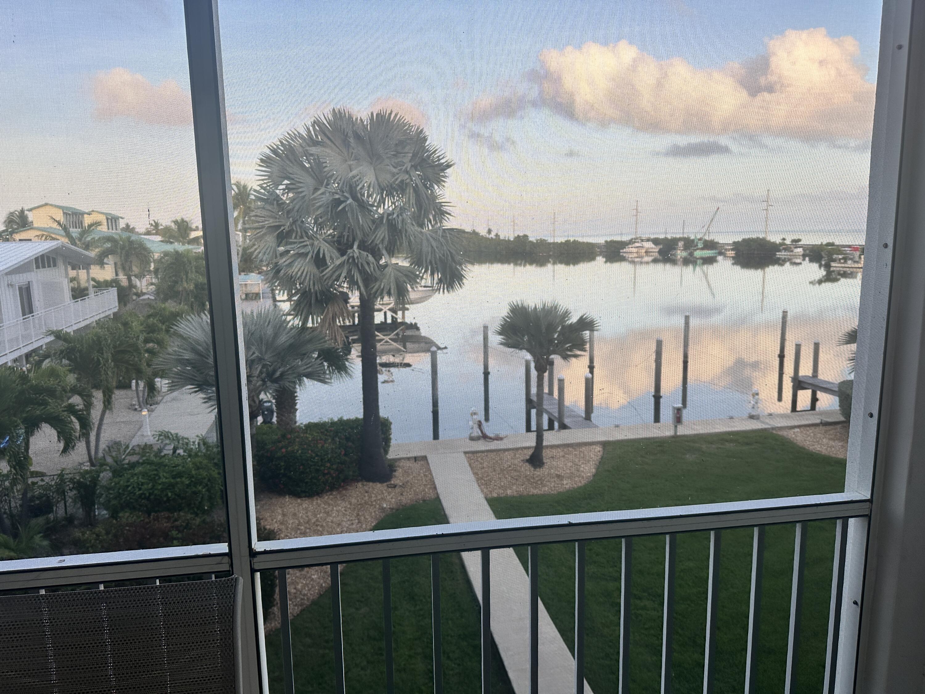 101 Gulfview Drive, 202 & 30' Boat Slip Property Photo 25