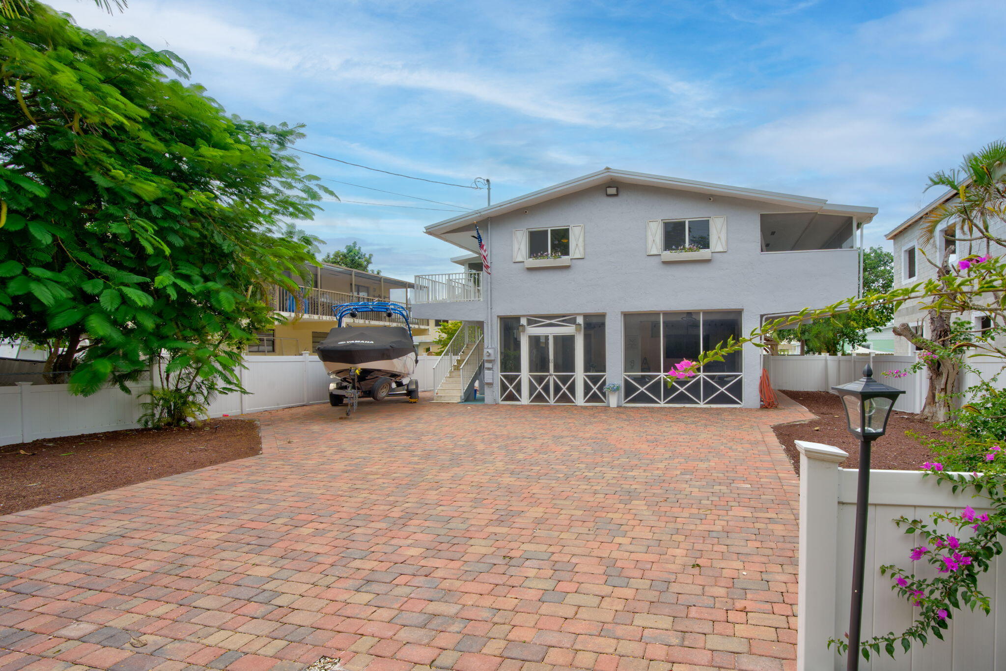15 Garden Cove Drive Property Photo 2