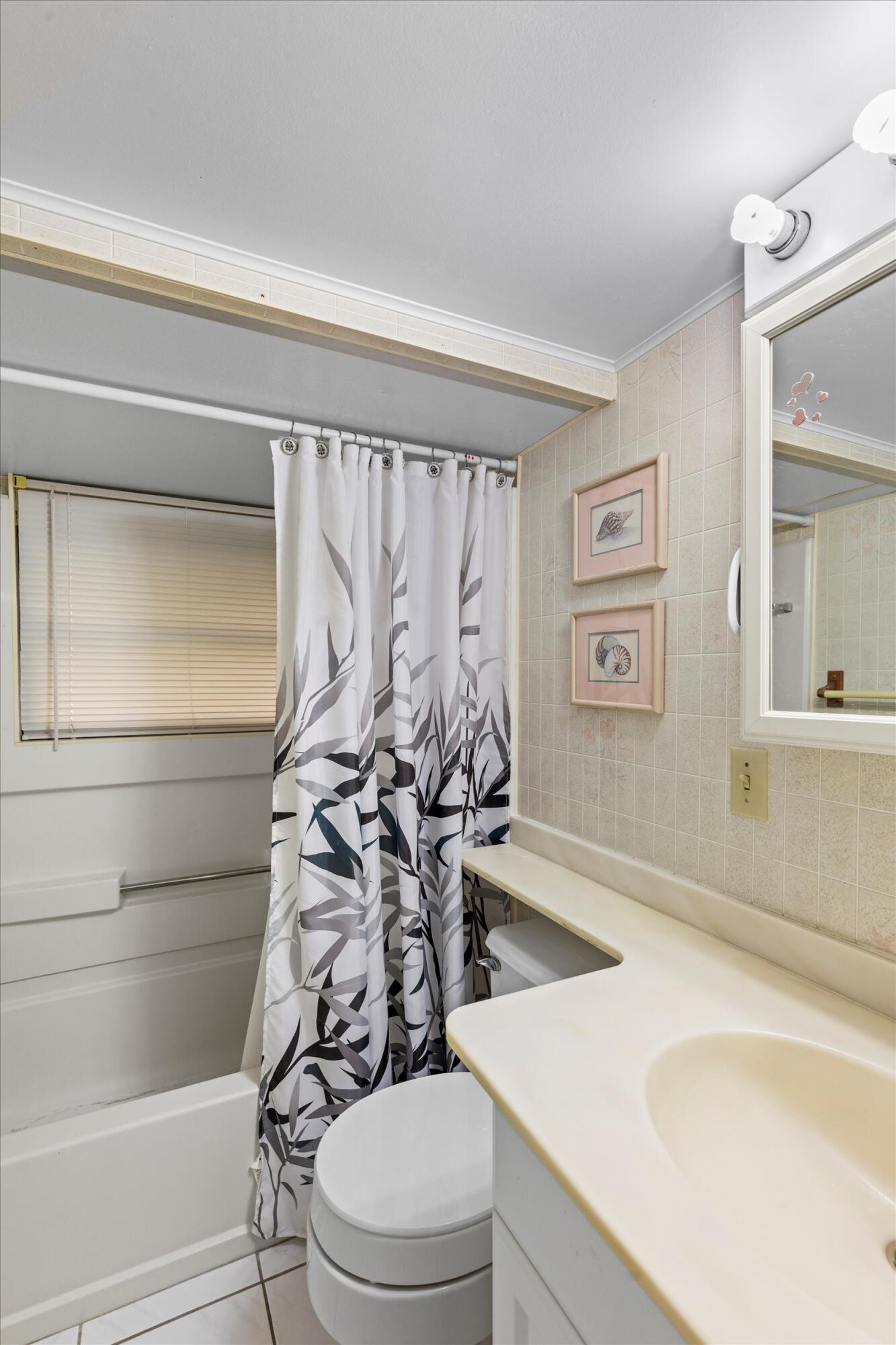 701 Spanish Main Drive, 21 Property Photo 16