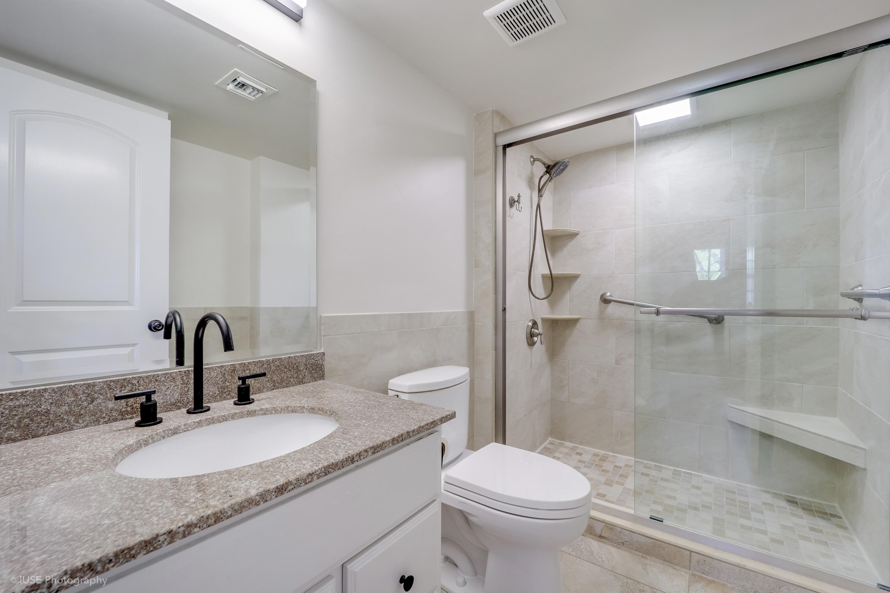 500 Burton Drive, 5212 Property Photo 12