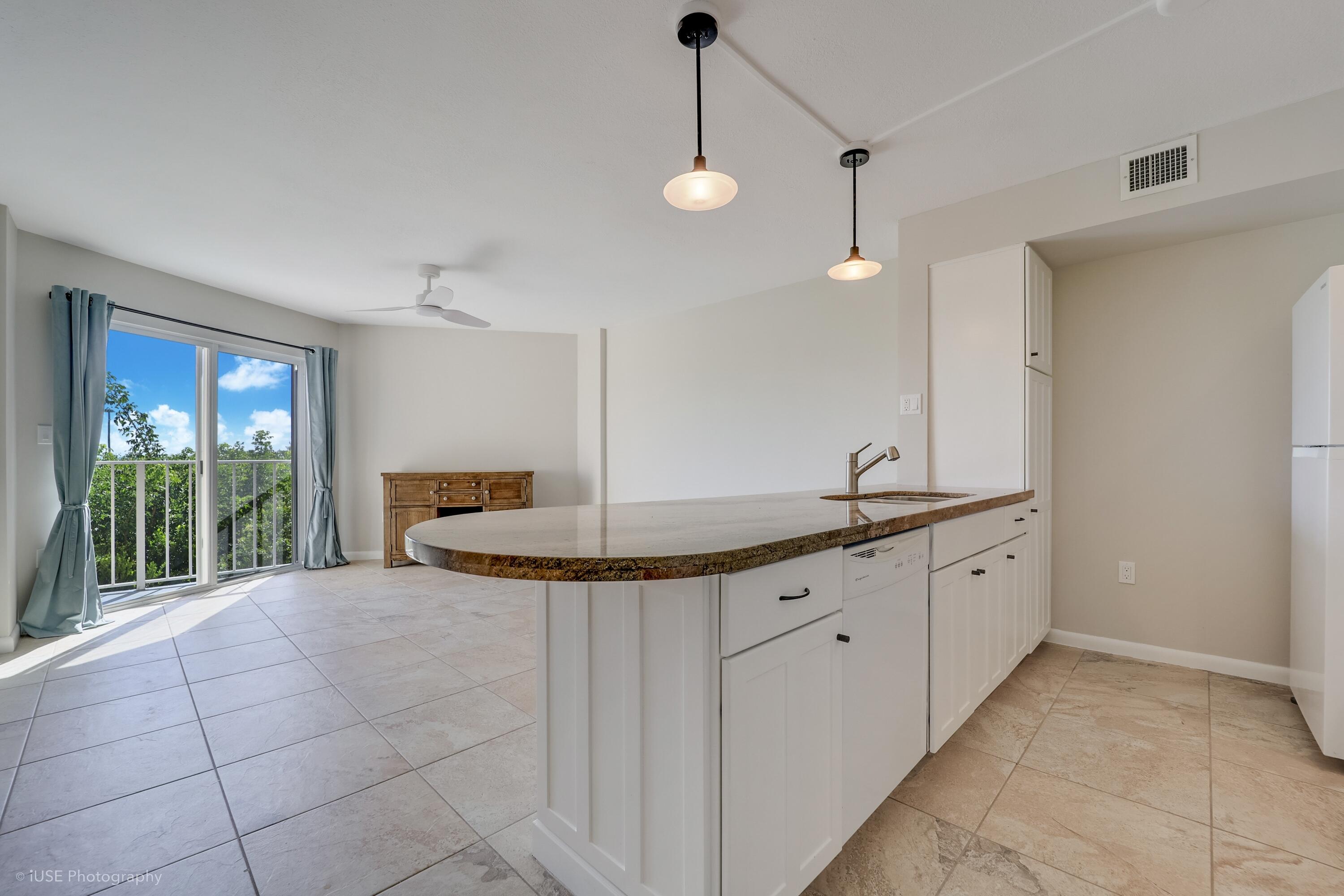 500 Burton Drive, 5212 Property Photo 13