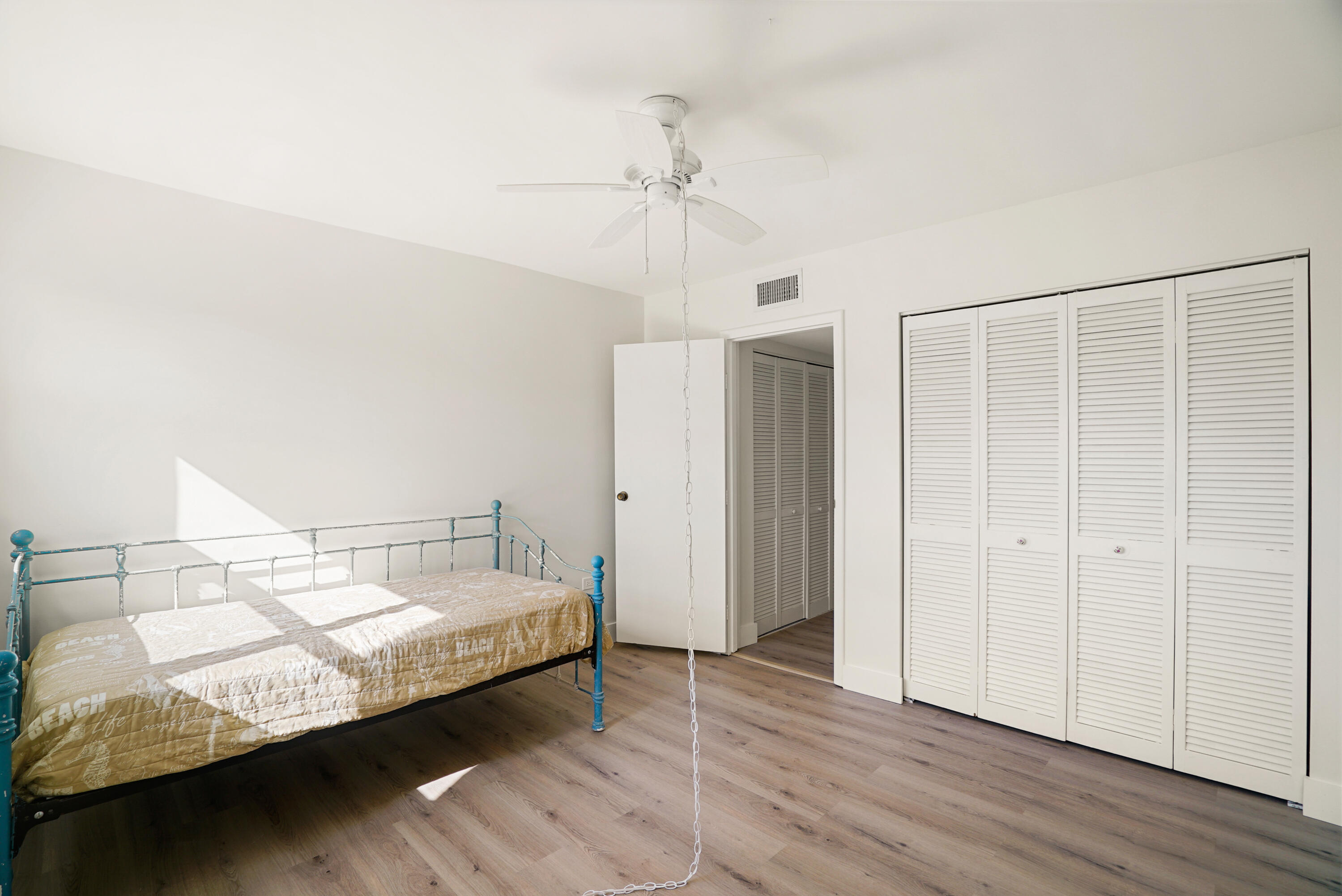 200 Wrenn Street, 203 Property Photo 11